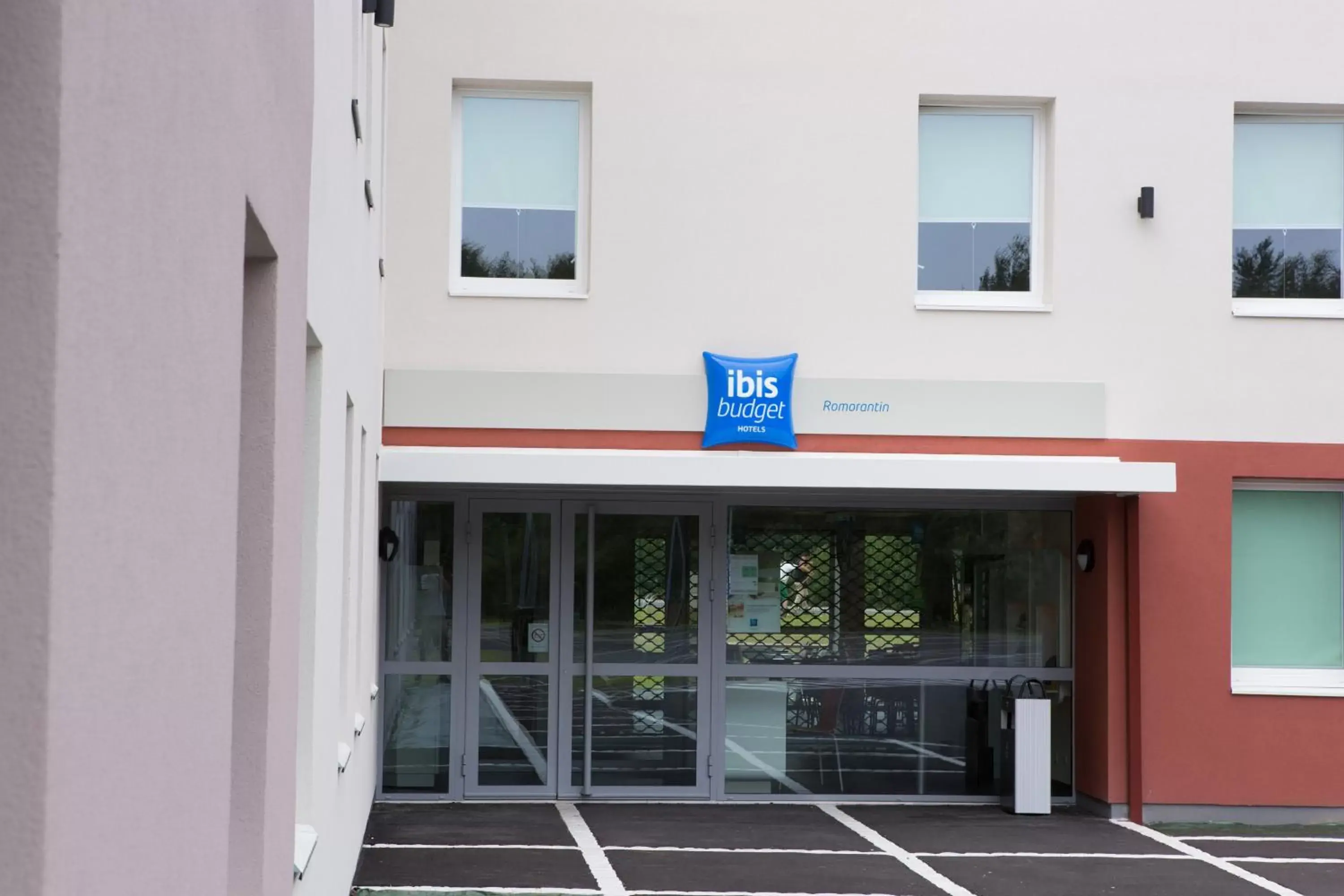 Facade/entrance in ibis budget Romorantin