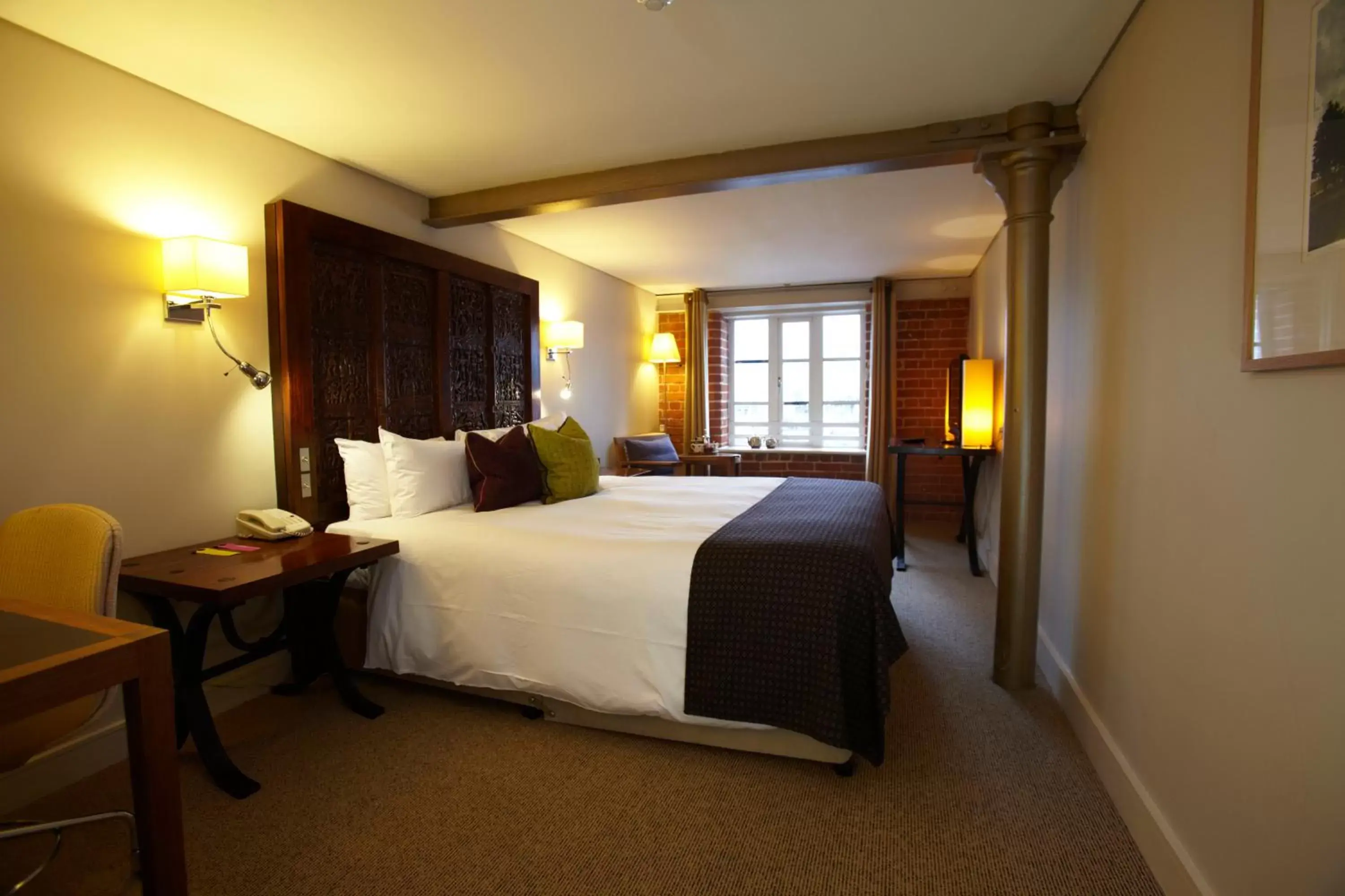 Bedroom, Bed in Salthouse Harbour Hotel