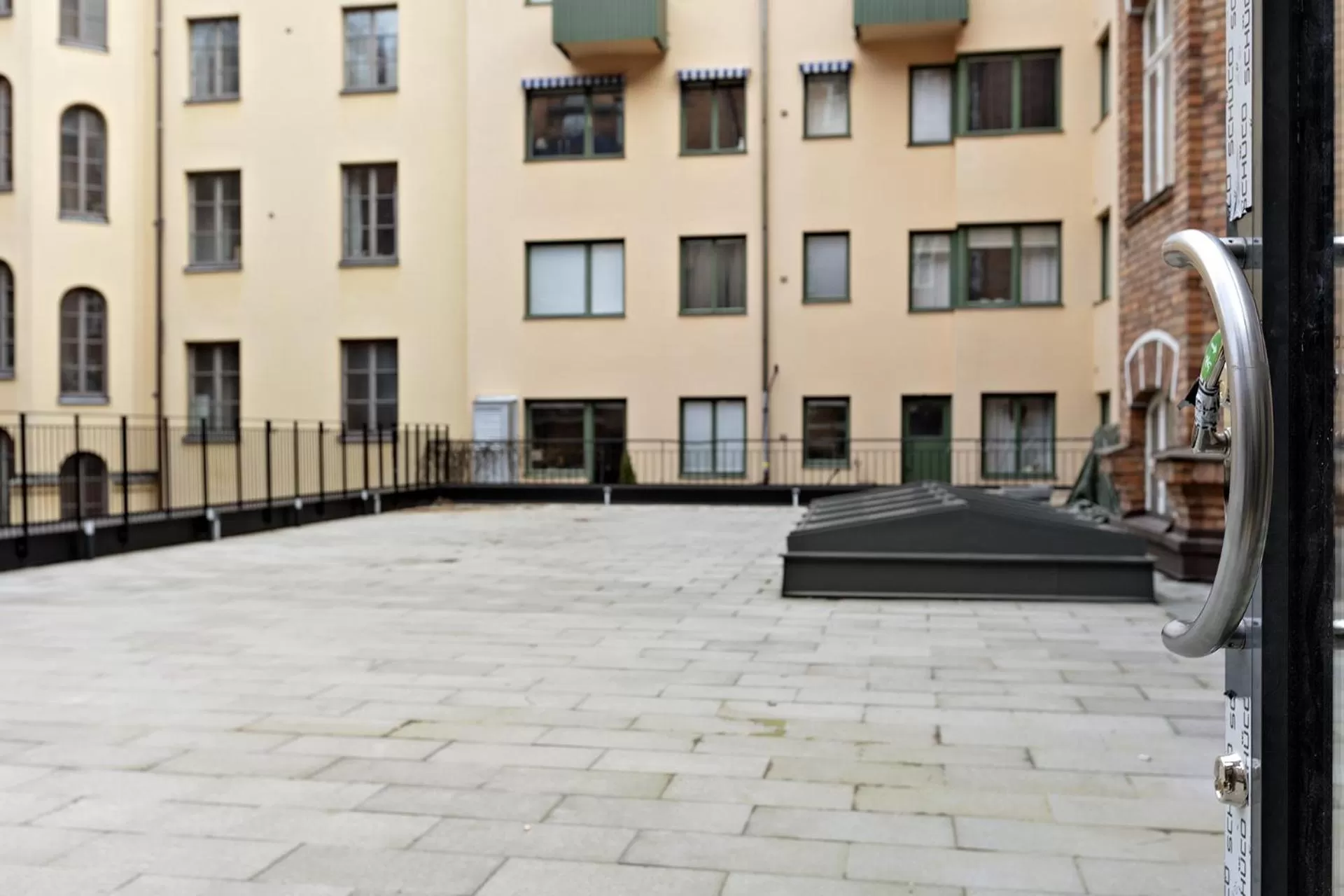 Inner courtyard view in Best Western Hotel at 108