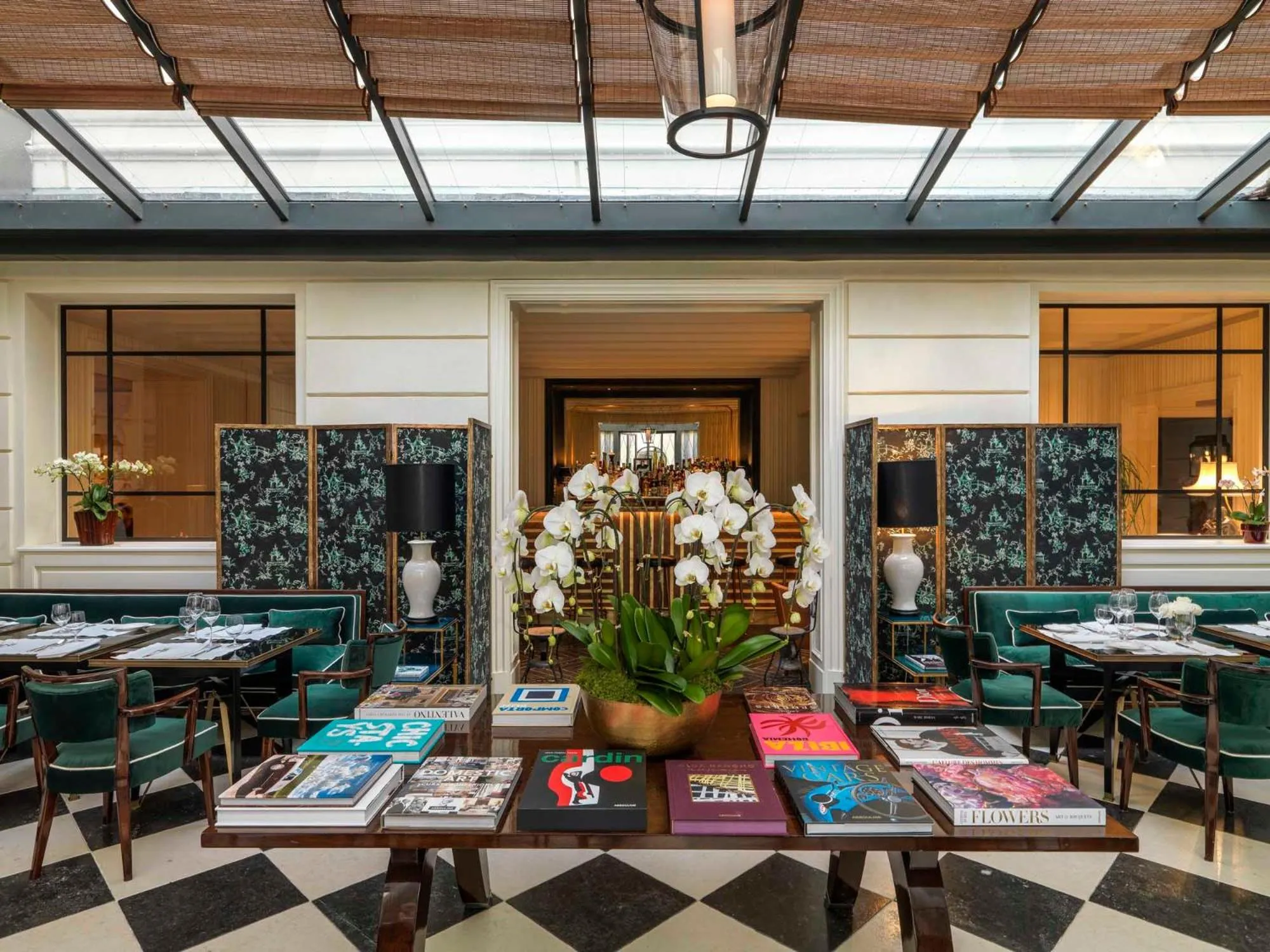 Restaurant/places to eat in J.K. Place Paris