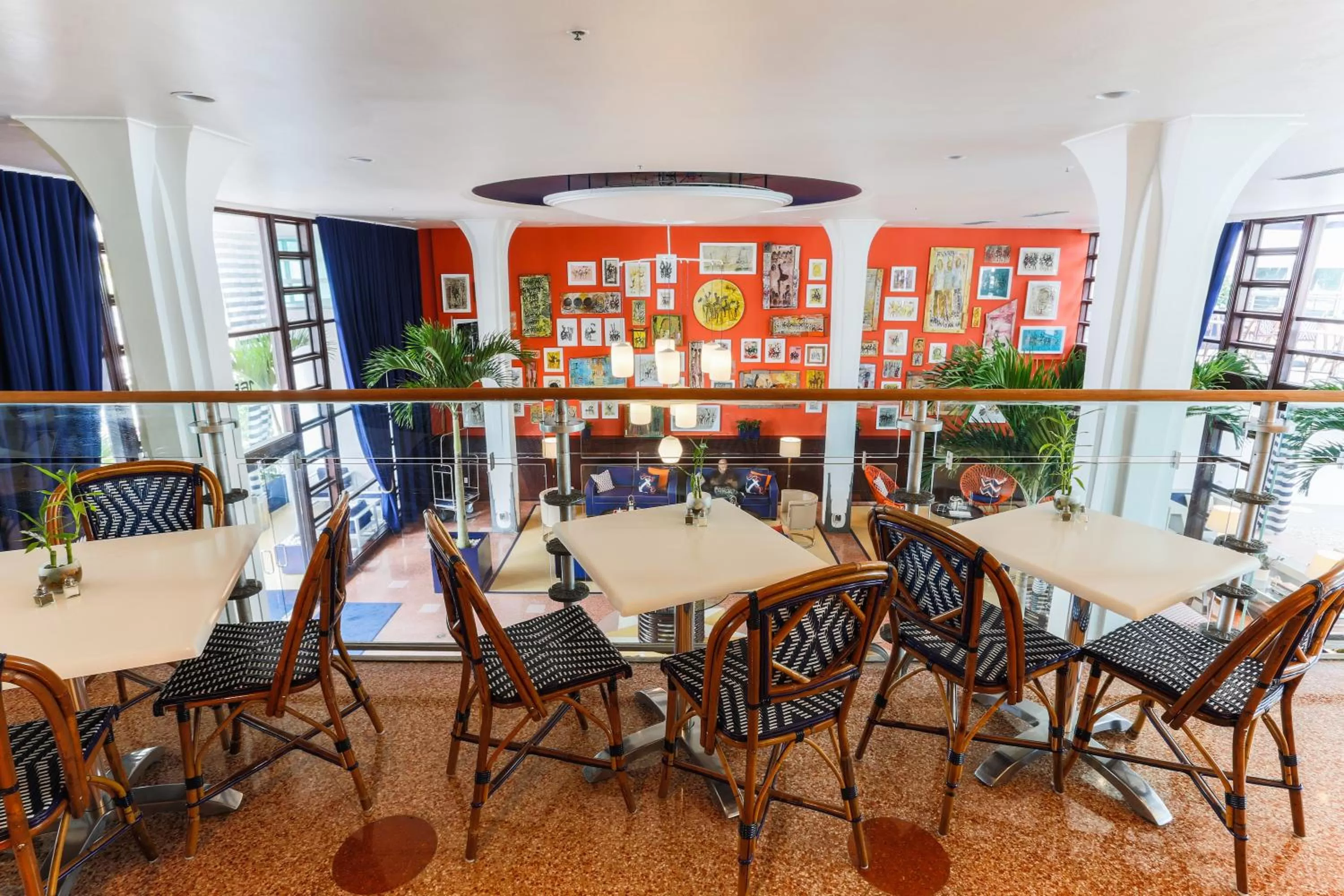 Restaurant/places to eat in Albion Hotel