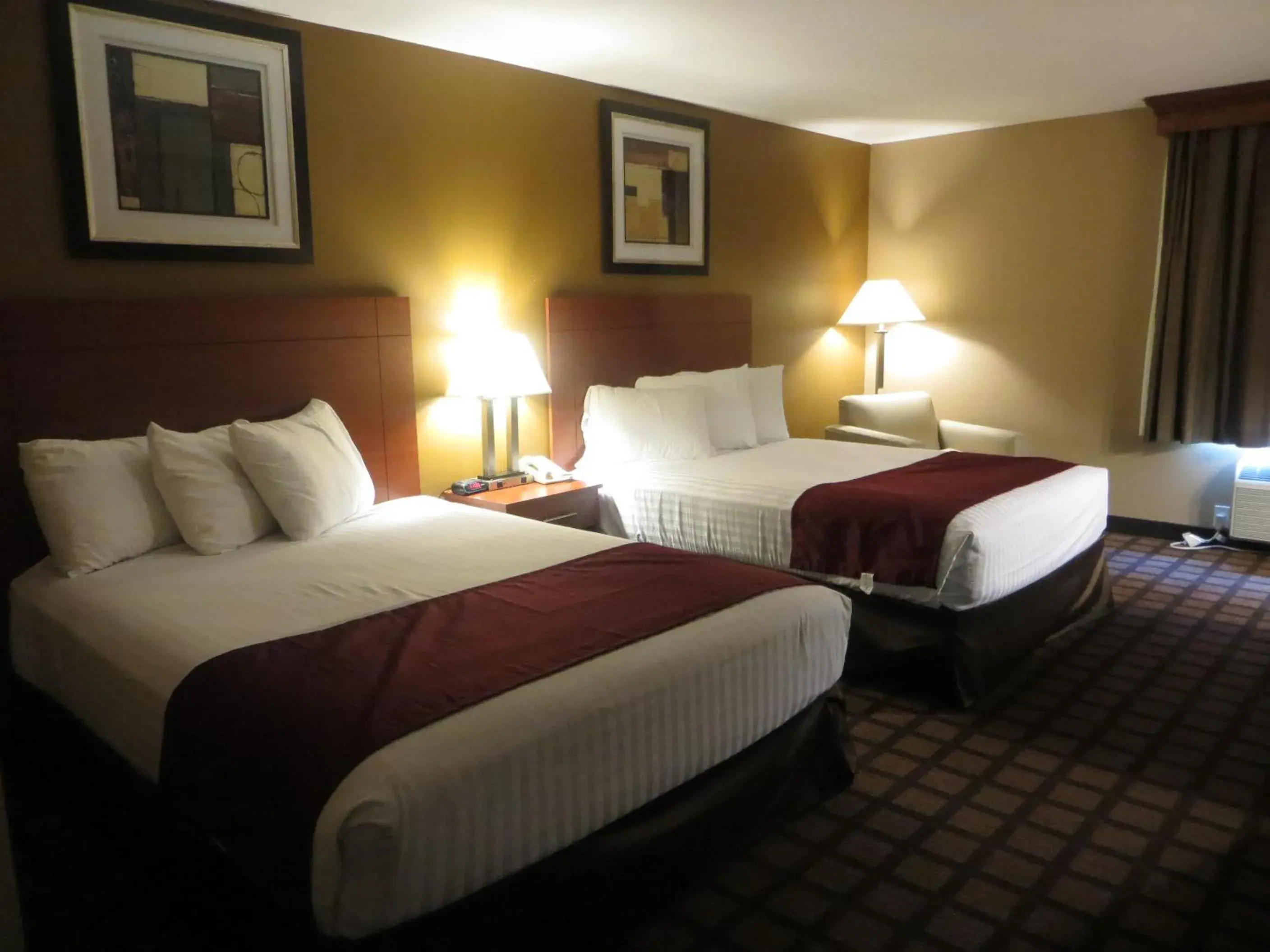 Queen Room with Two Queen Beds - Non-Smoking in Baymont by Wyndham New Buffalo