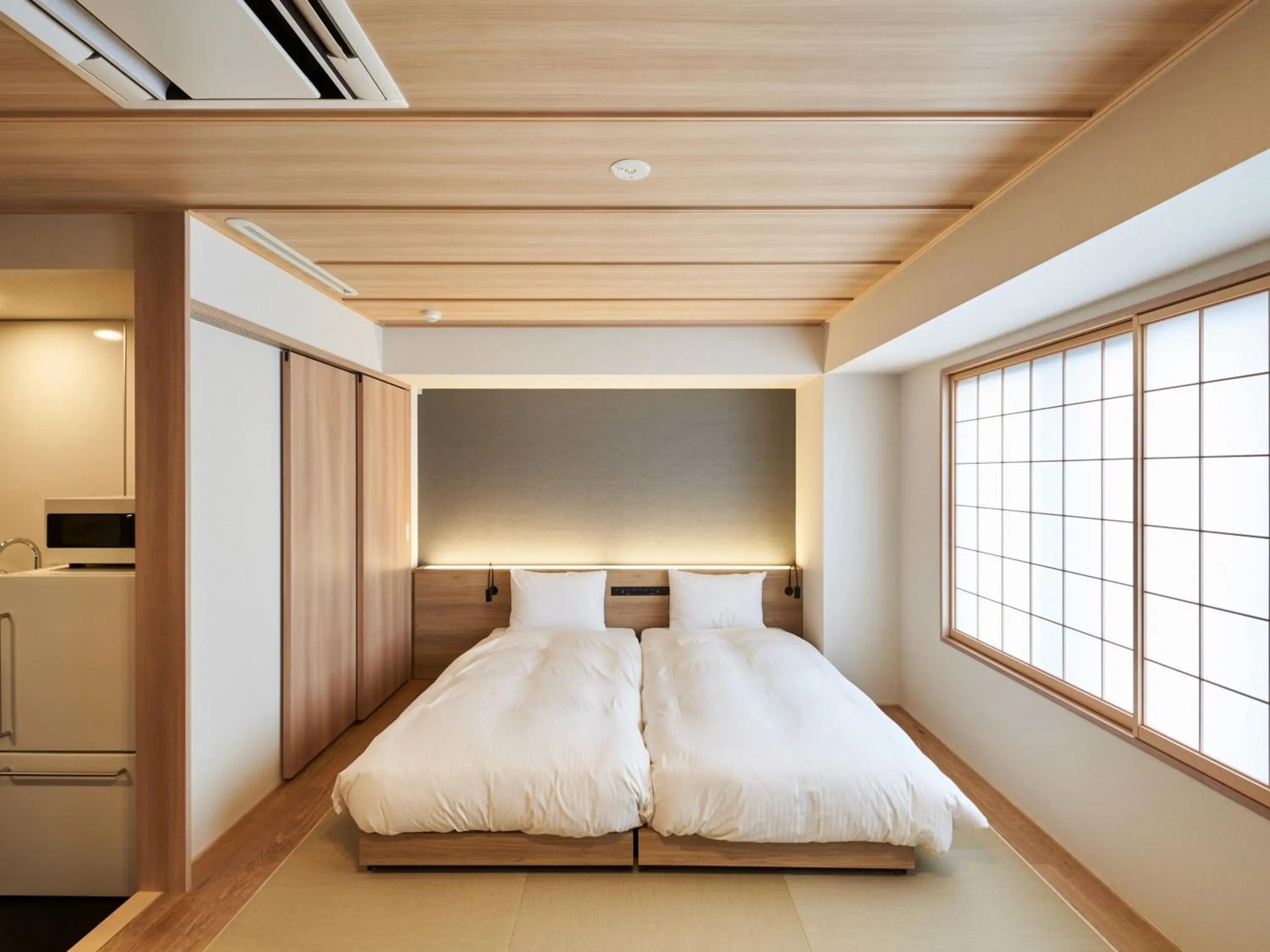 Bed in MIMARU TOKYO NIHOMBASHI SUITENGUMAE
