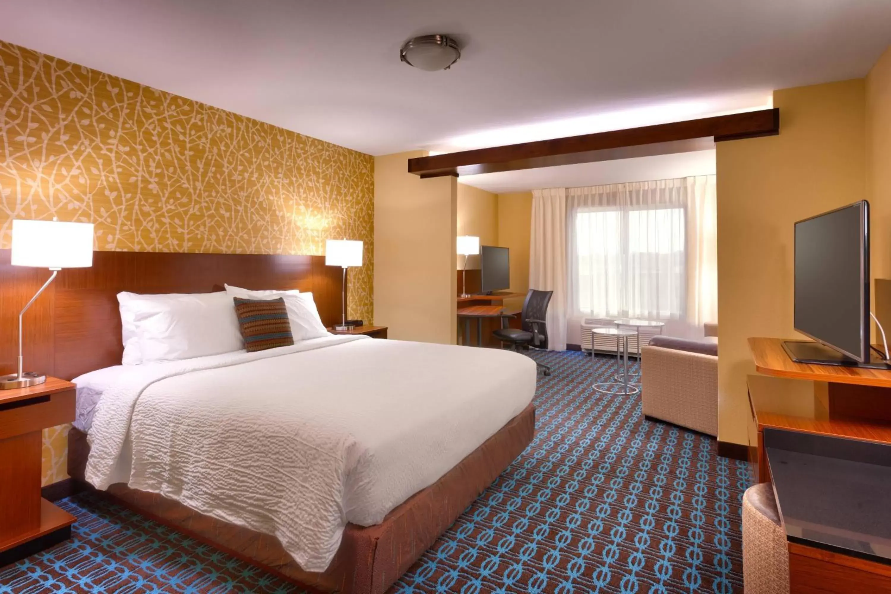 Photo of the whole room, Bed in Fairfield Inn & Suites by Marriott Salt Lake City Midvale