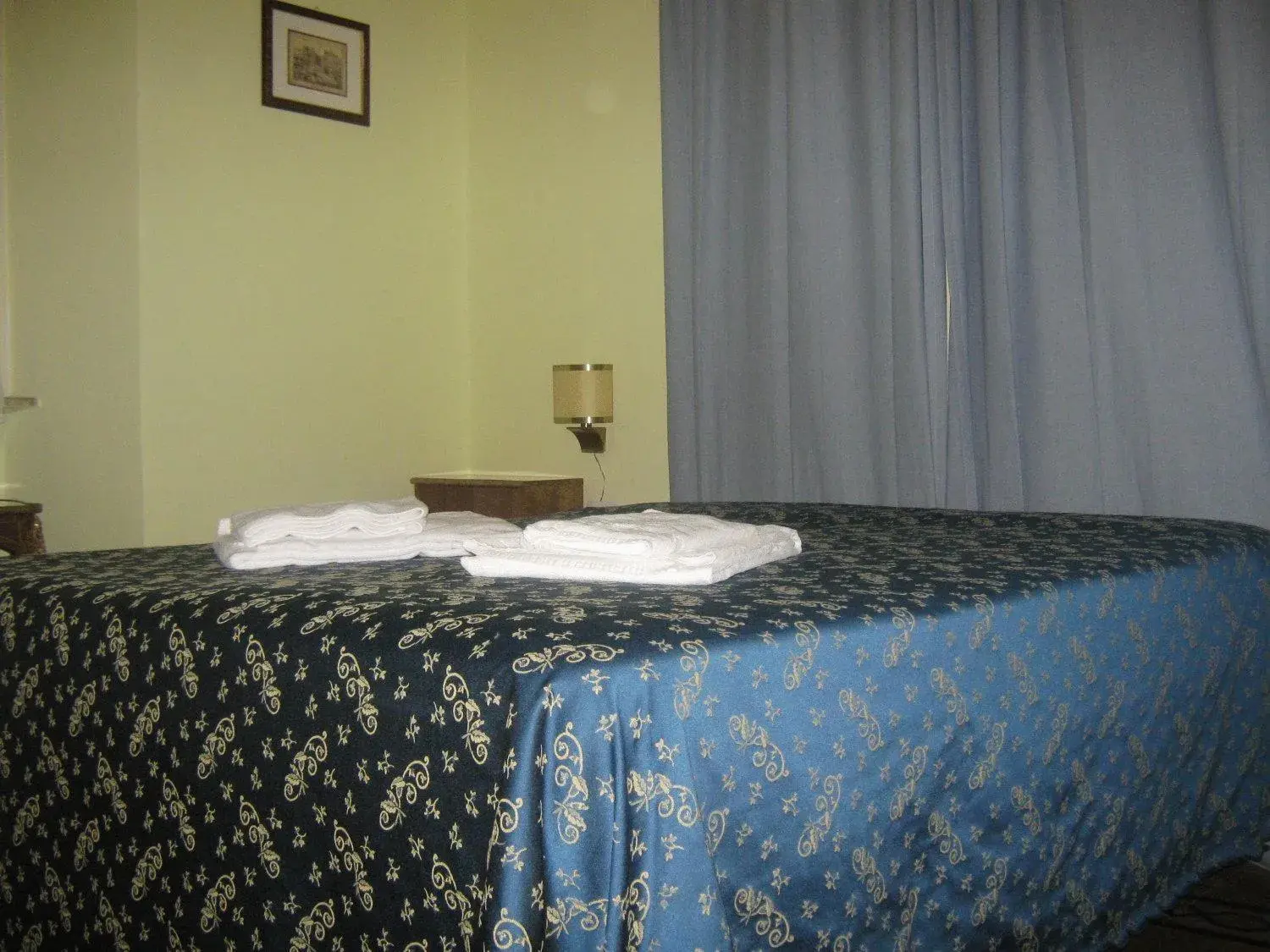 Bed in Hotel Ferraro