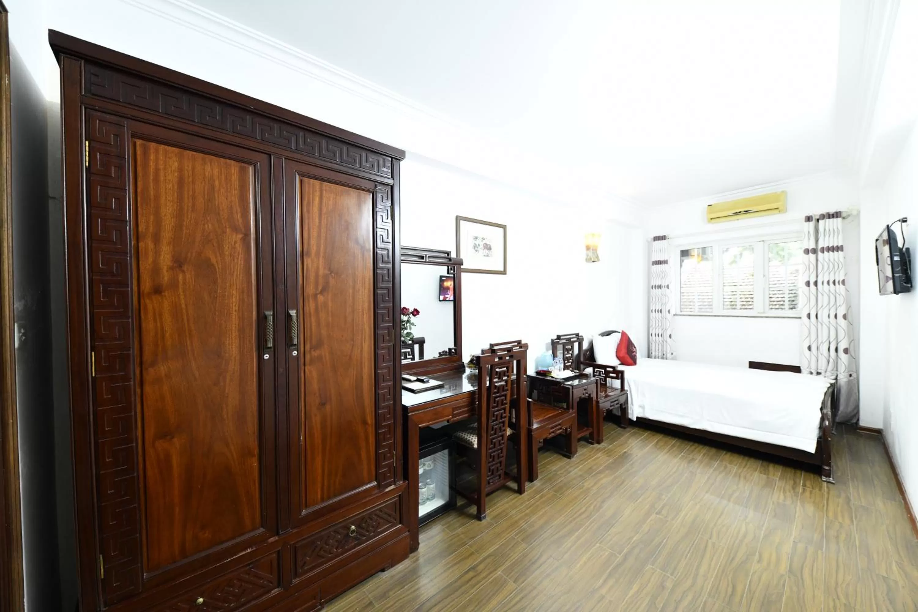 Bed in Phoenix Legend Hotel Hanoi