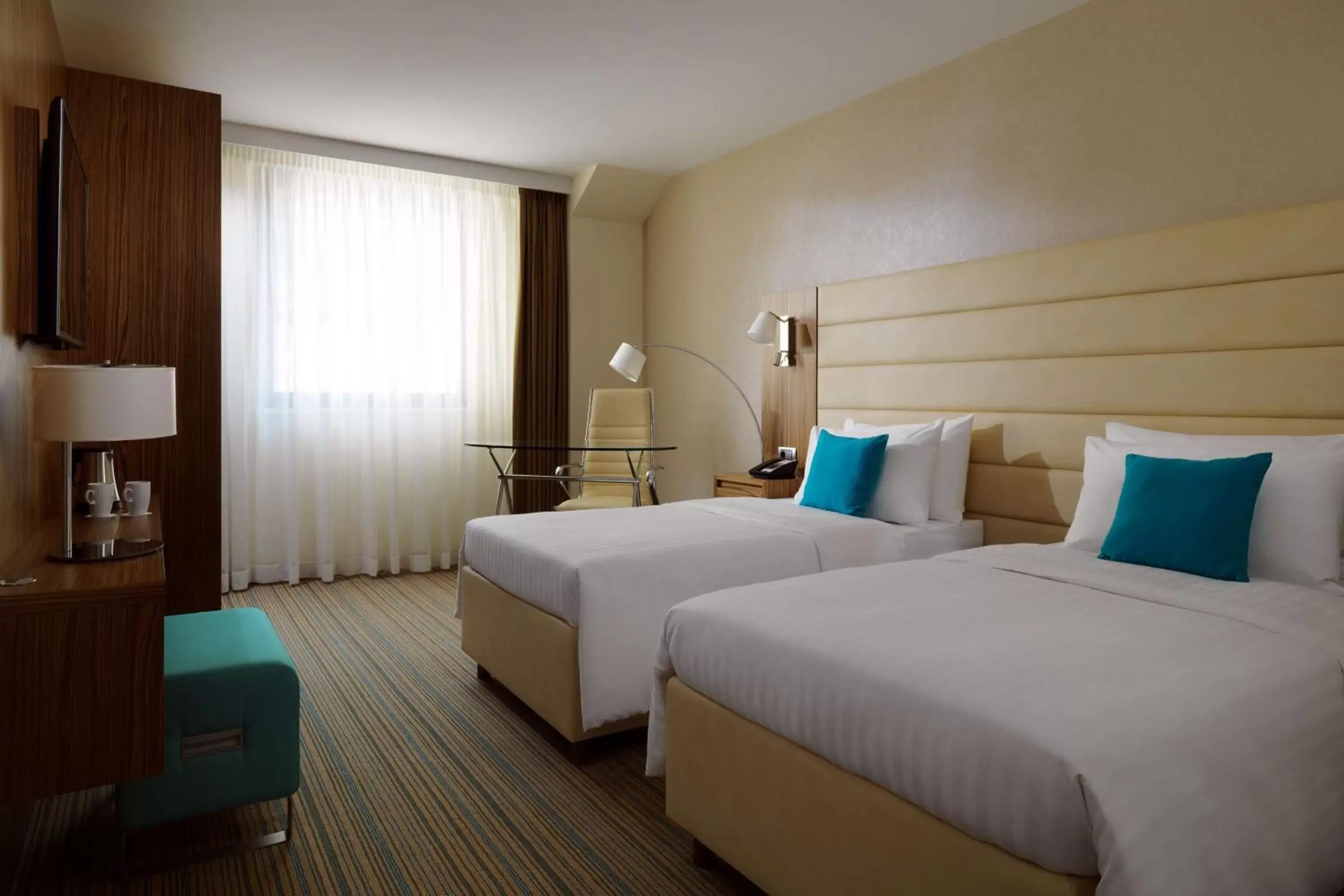 Photo of the whole room, Bed in Courtyard by Marriott Belgrade City Center