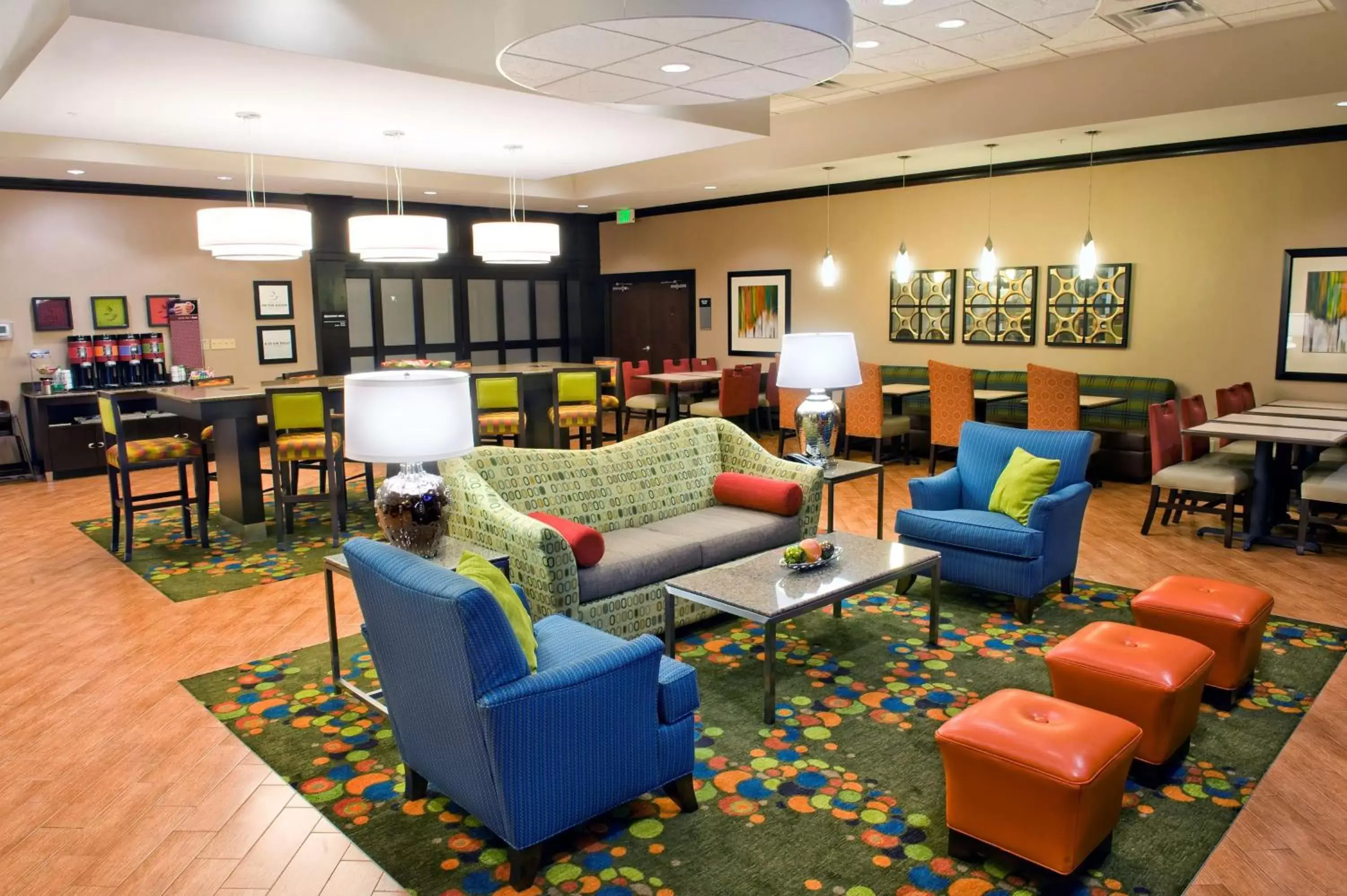 Lobby or reception in Hampton Inn Evansville Airport