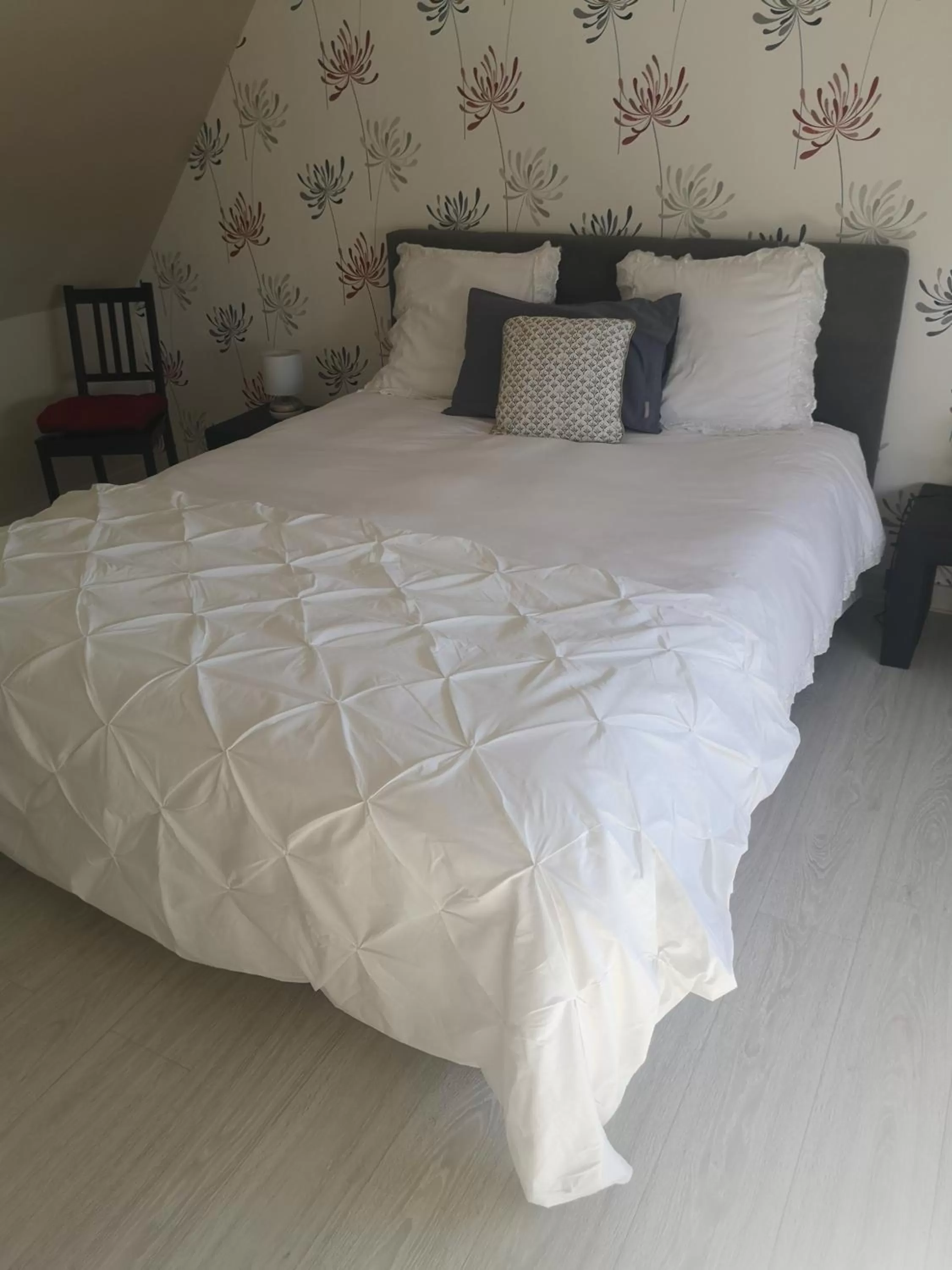 Bedroom, Bed in Joelle et Hans B&B