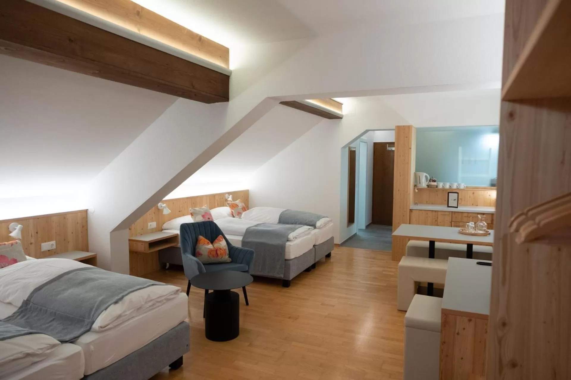 Photo of the whole room, Bed in Santner, Hotel