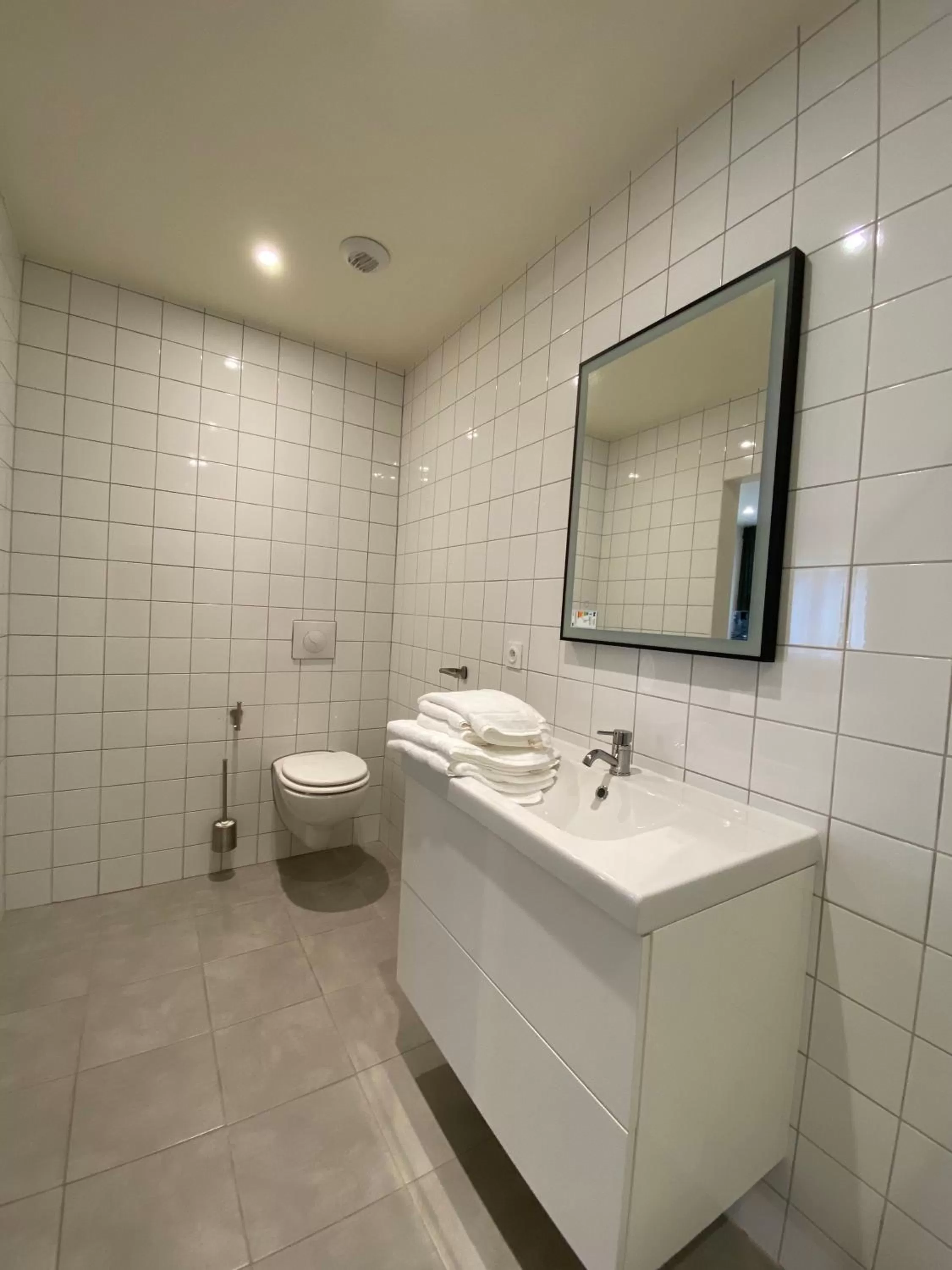 Bathroom in Mayrena Hotel Restaurant