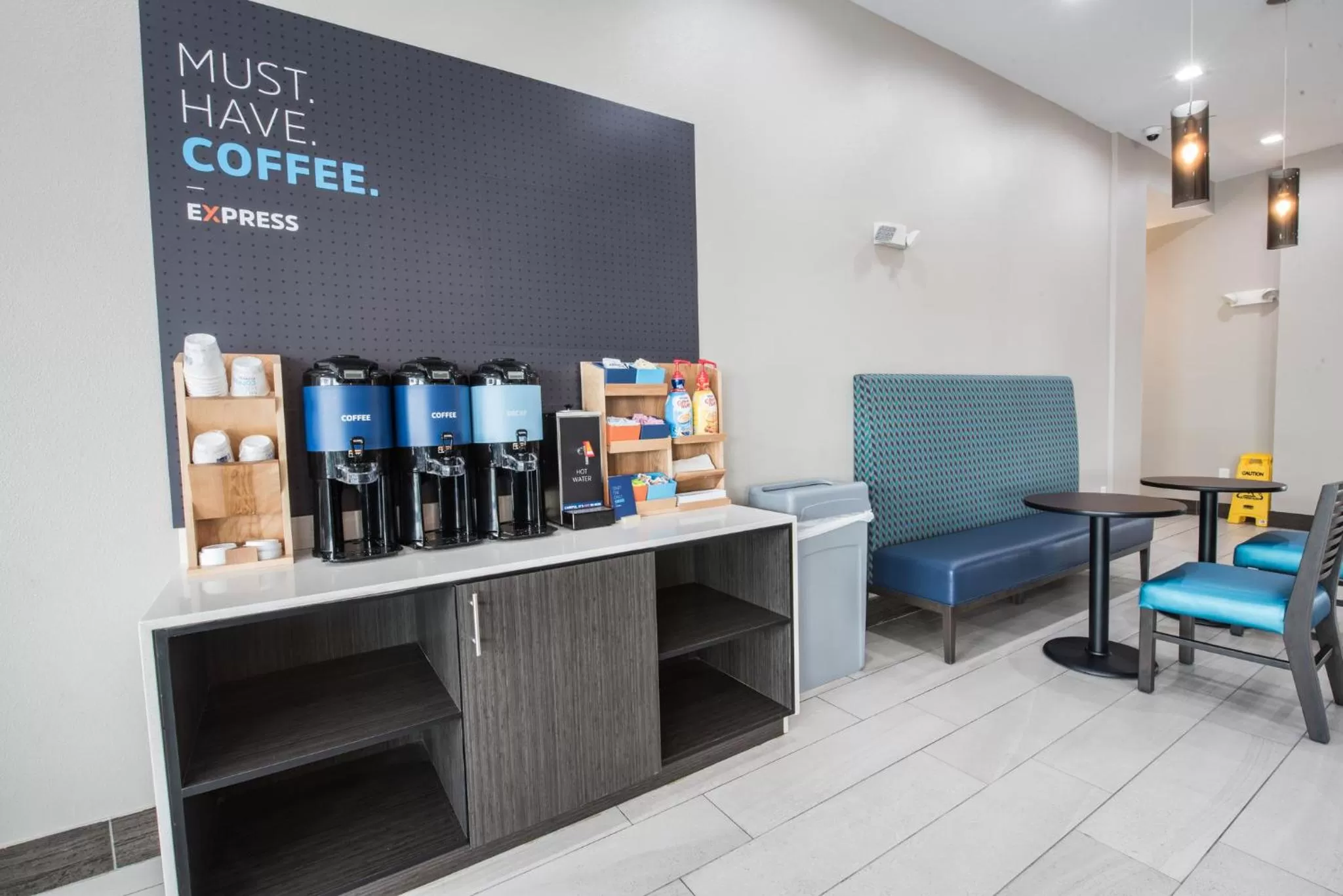 Breakfast in Holiday Inn Express & Suites Houston - Hobby Airport Area by IHG