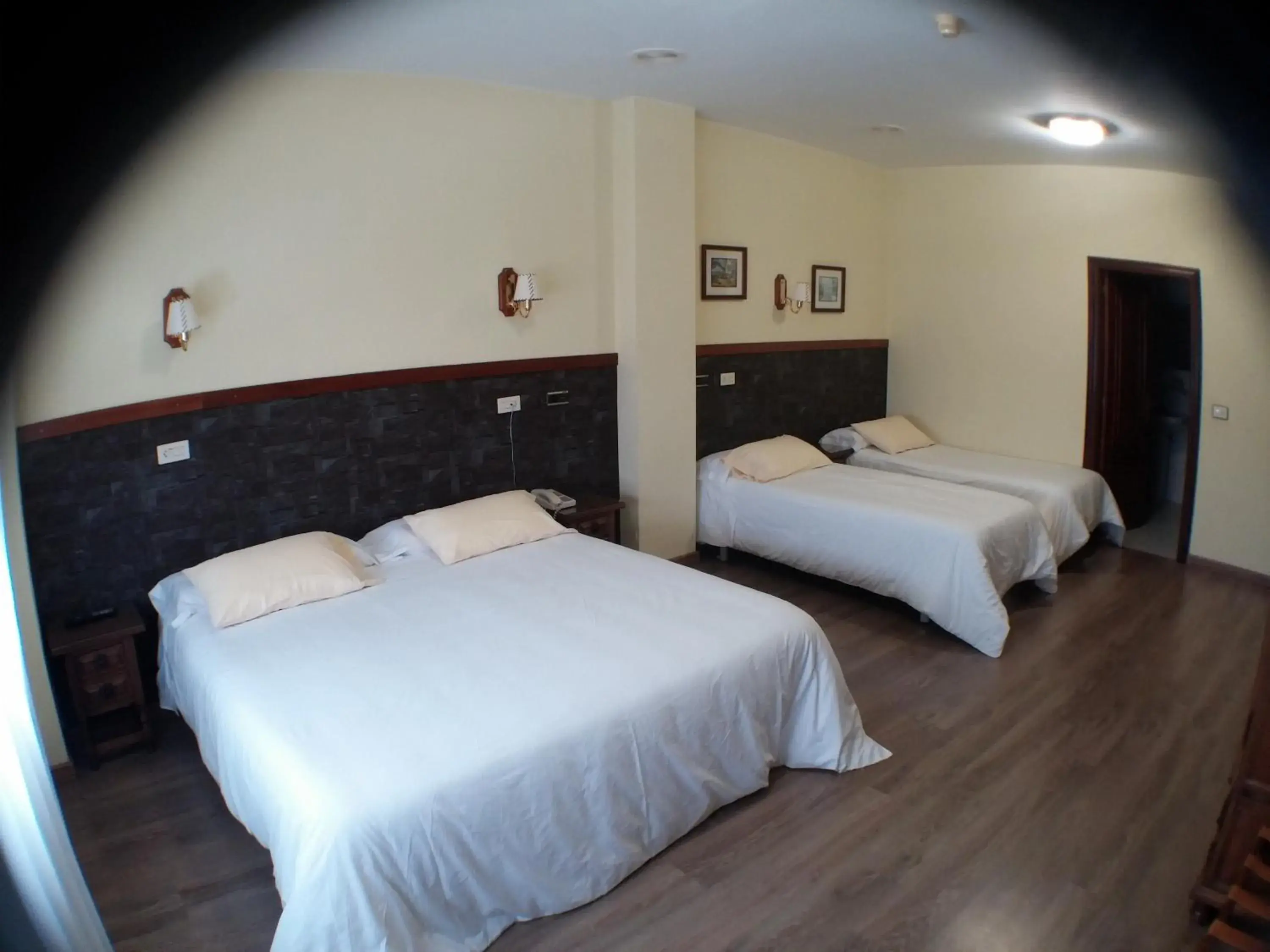 Triple Room in Hotel Los Olmos