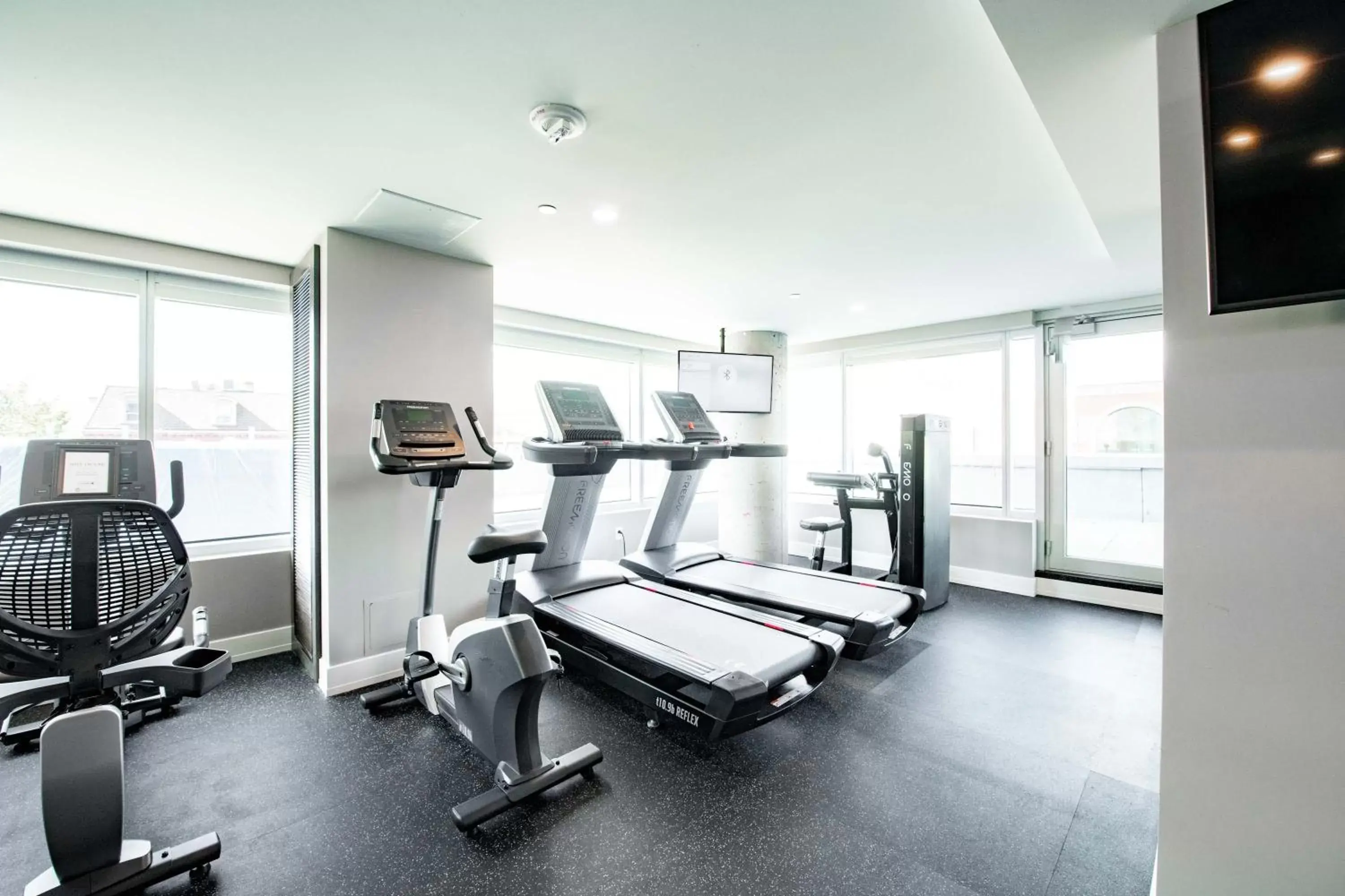 Fitness centre/facilities, Fitness Center/Facilities in The Sutton Place Hotel Halifax