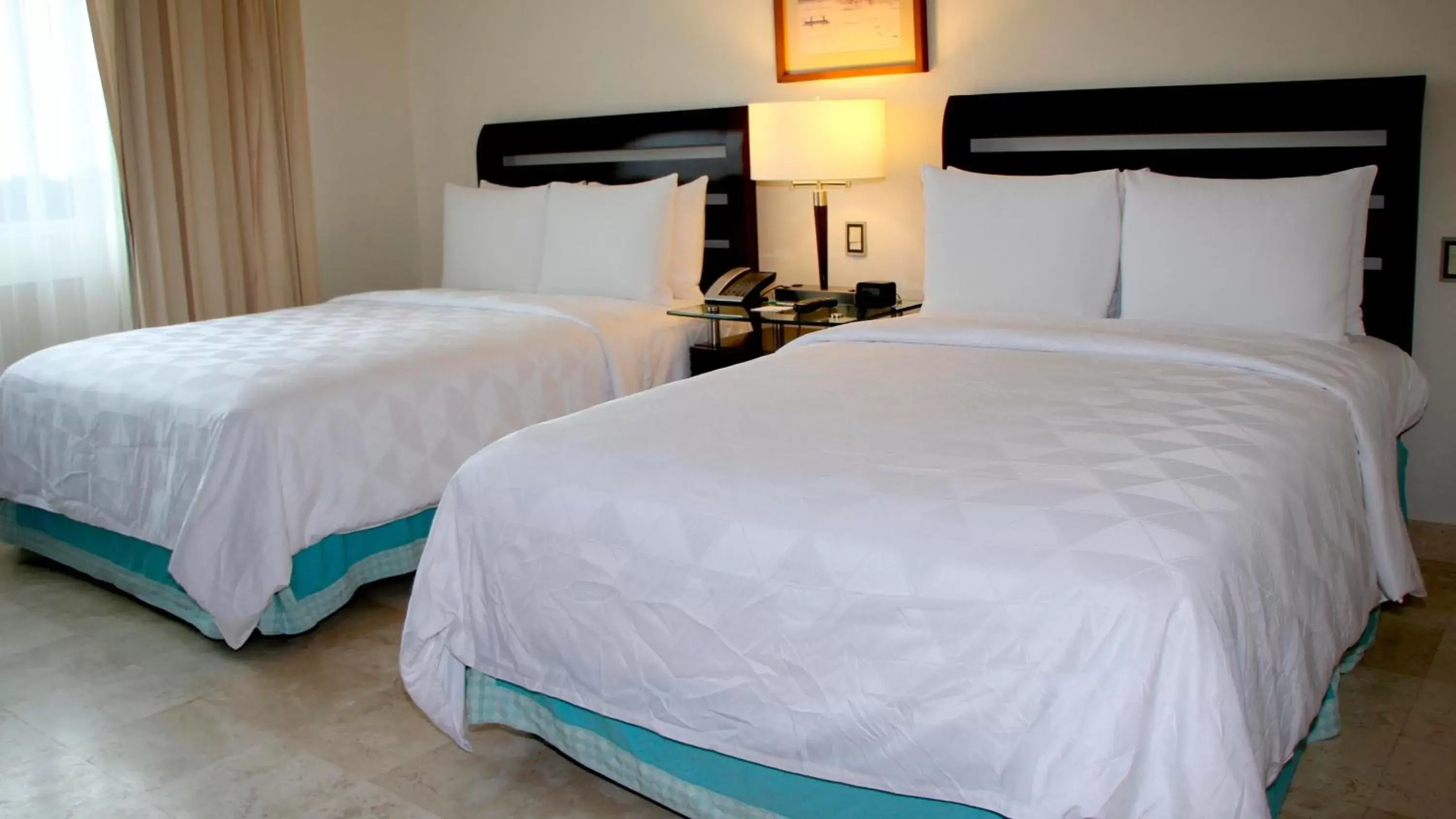 Photo of the whole room, Bed in Holiday Inn - Villahermosa Aeropuerto, an IHG Hotel