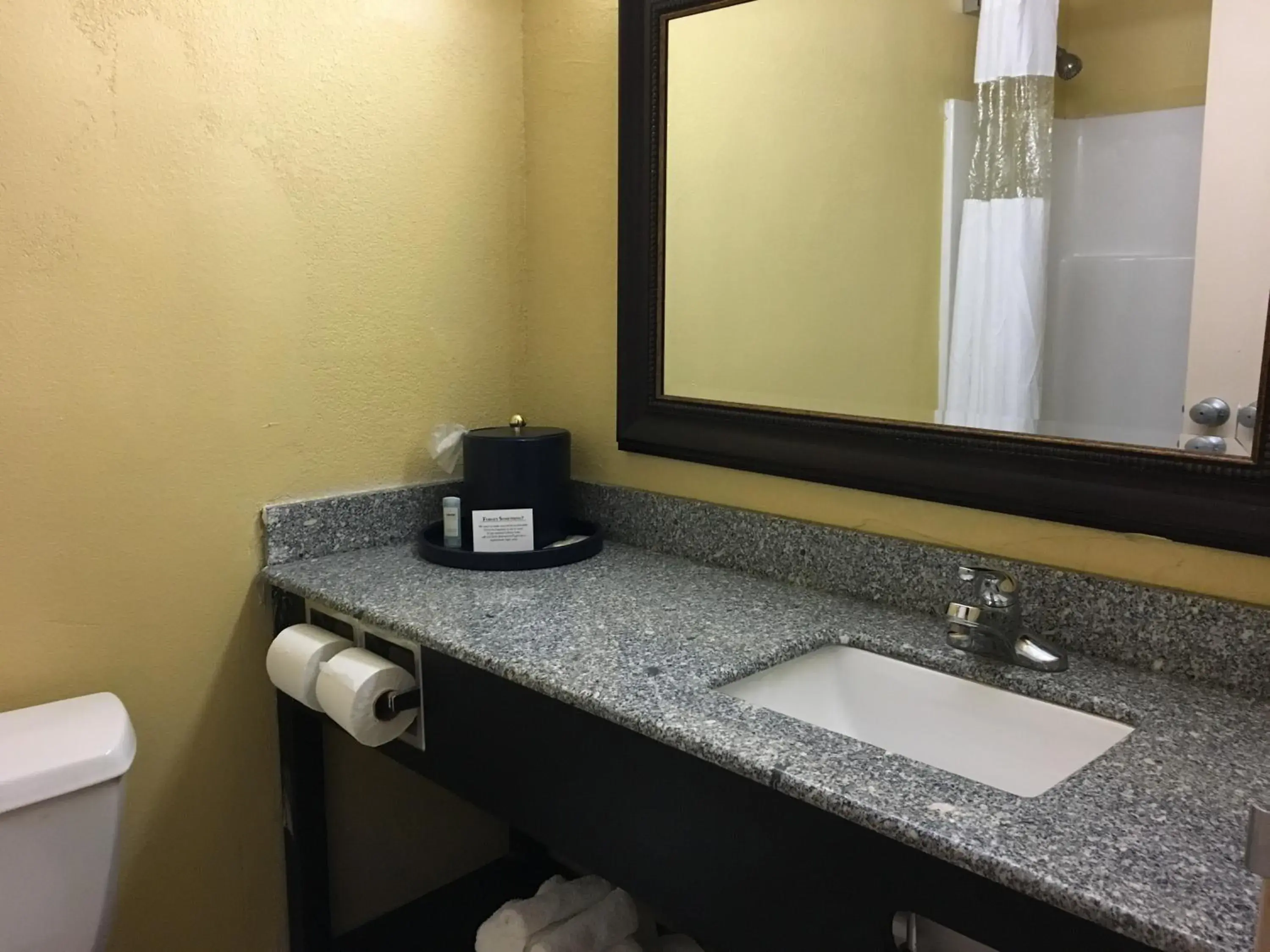 Bathroom in Suburban Studios Fort Wayne