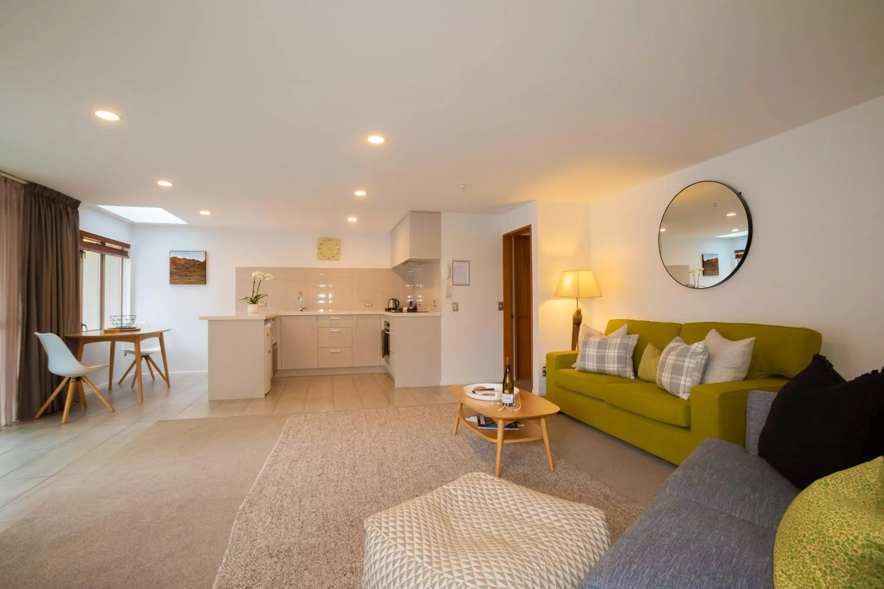 Living room, Seating Area in Cranbury Court Apartments