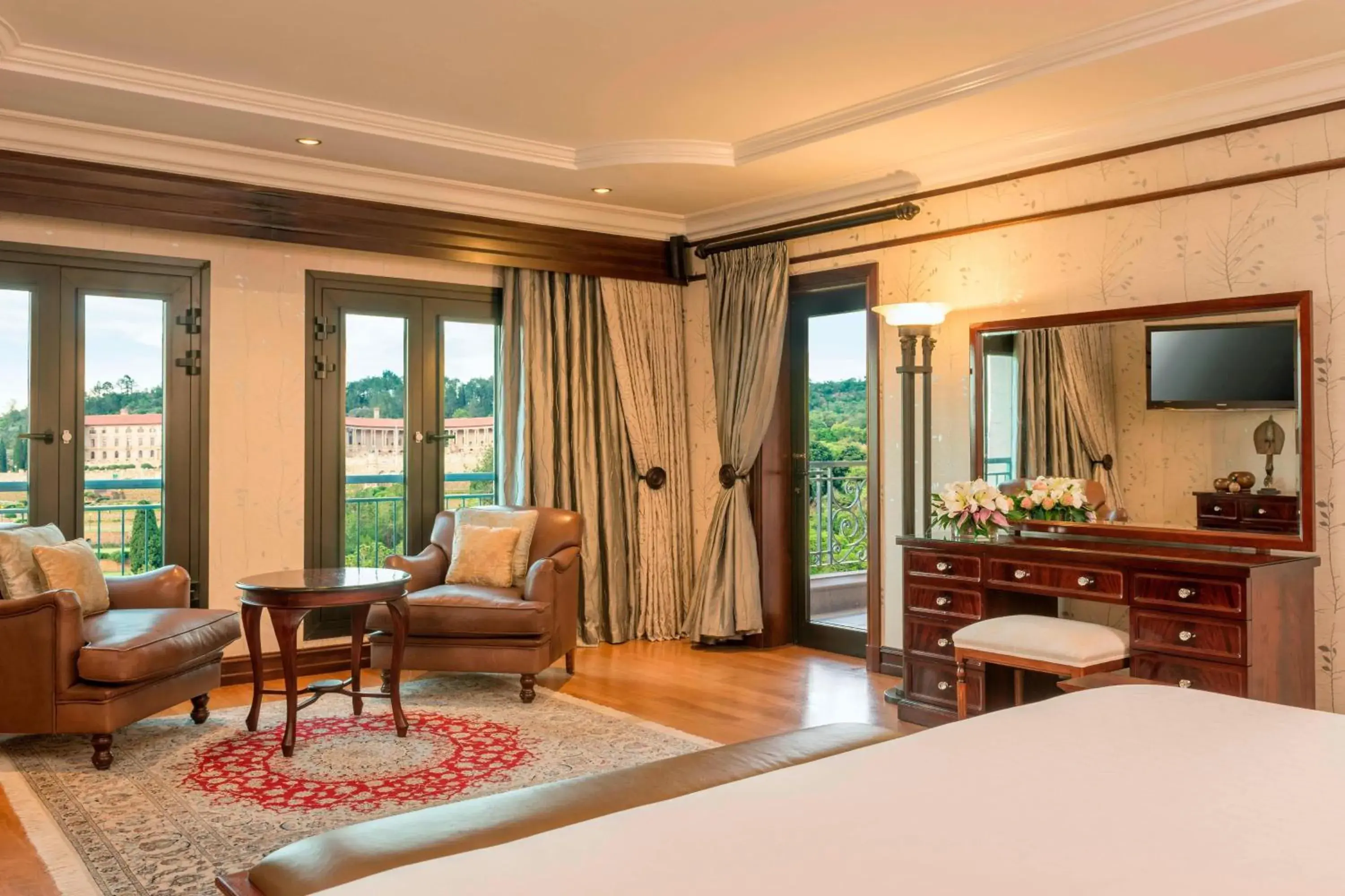 Bedroom, Seating Area in Sheraton Pretoria Hotel
