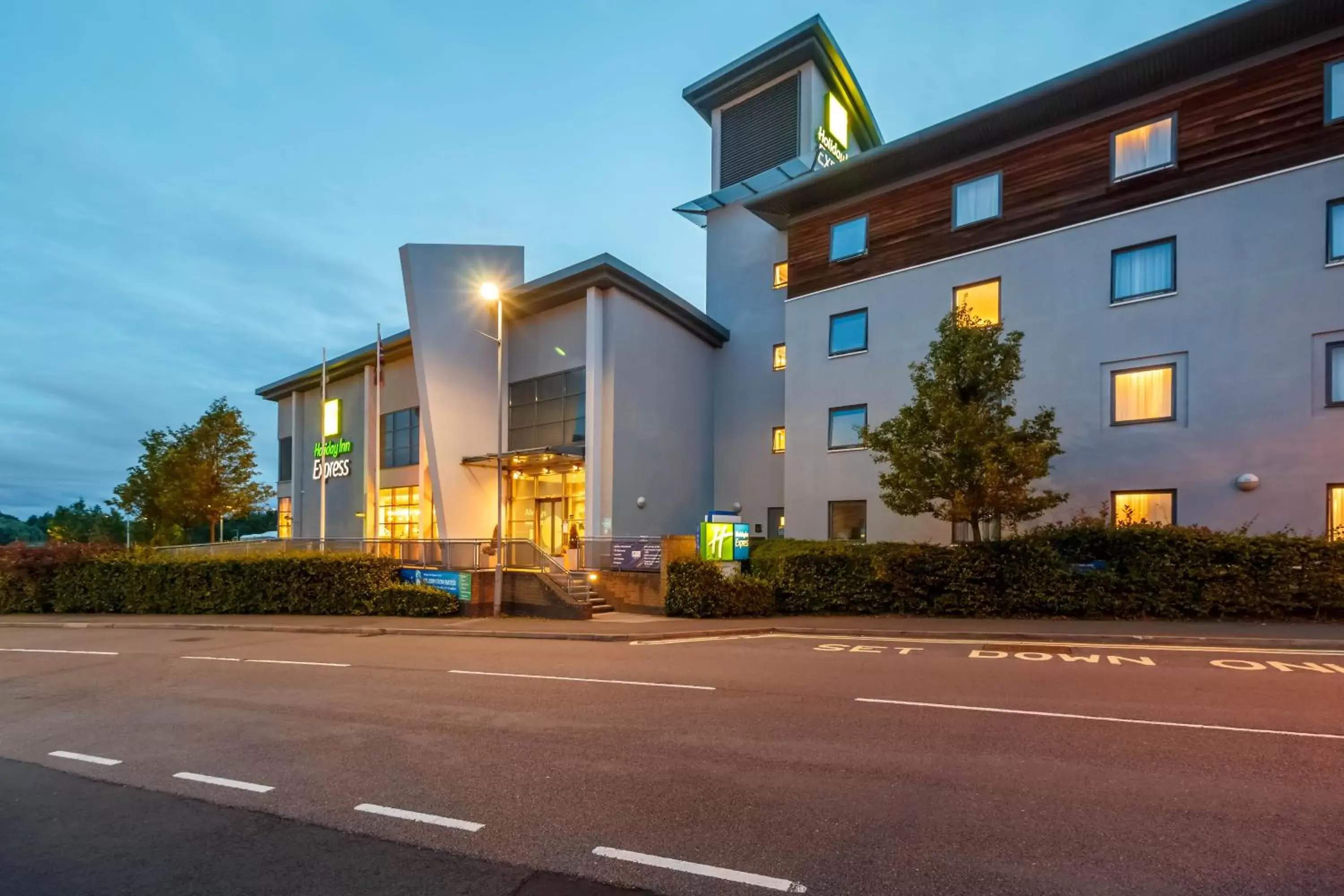 Property Building in Holiday Inn Express Walsall M6, J10, an IHG Hotel