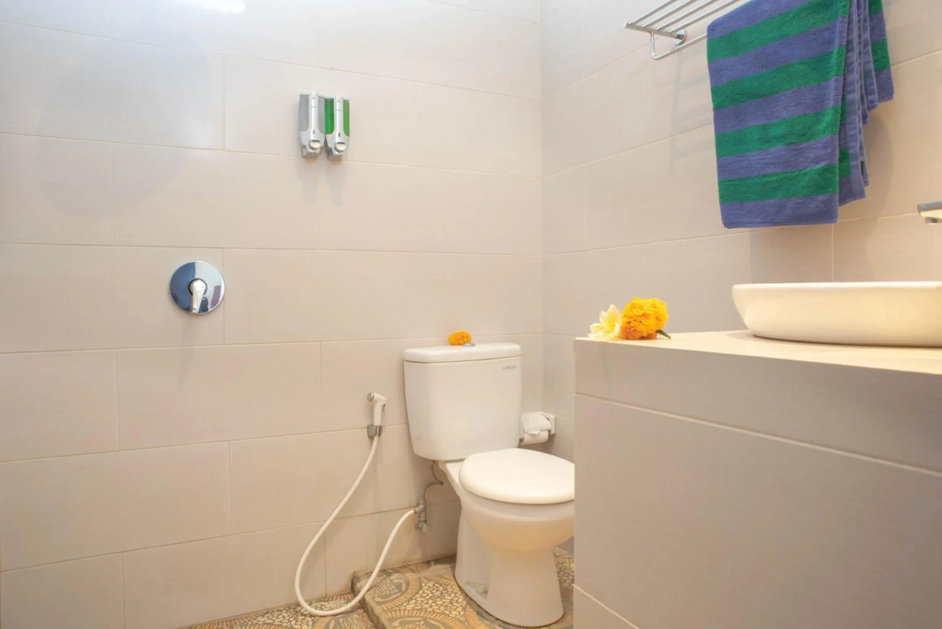 Shower, Bathroom in Suparsa's Homestay