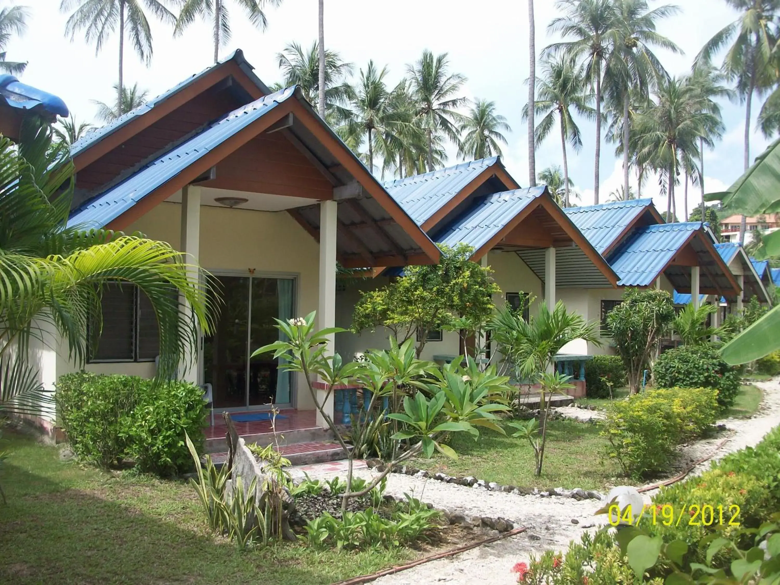 Facade/entrance, Property Building in Moonwalk Lanta Resort