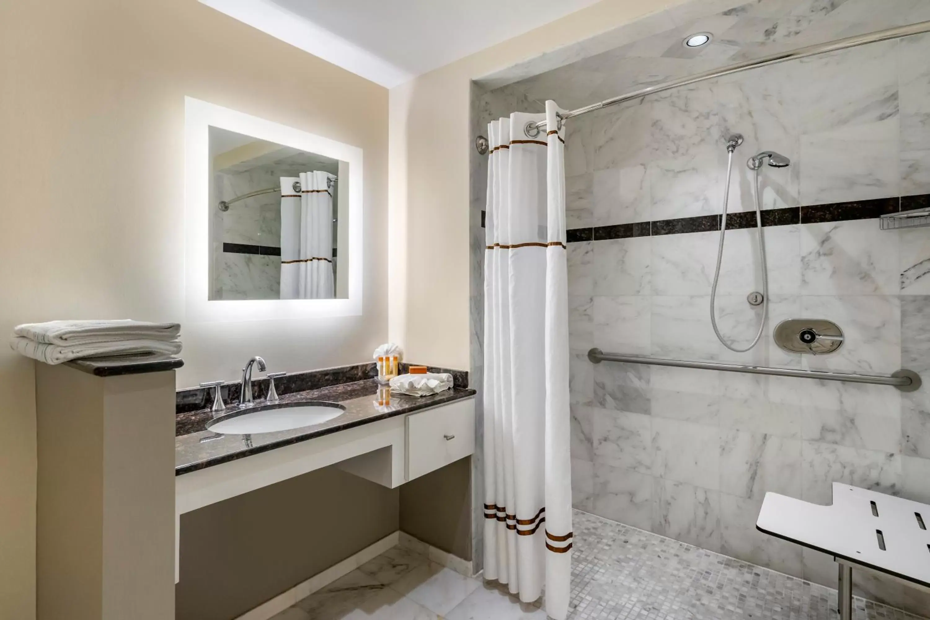 Bathroom in Wyvern Hotel, Ascend Hotel Collection