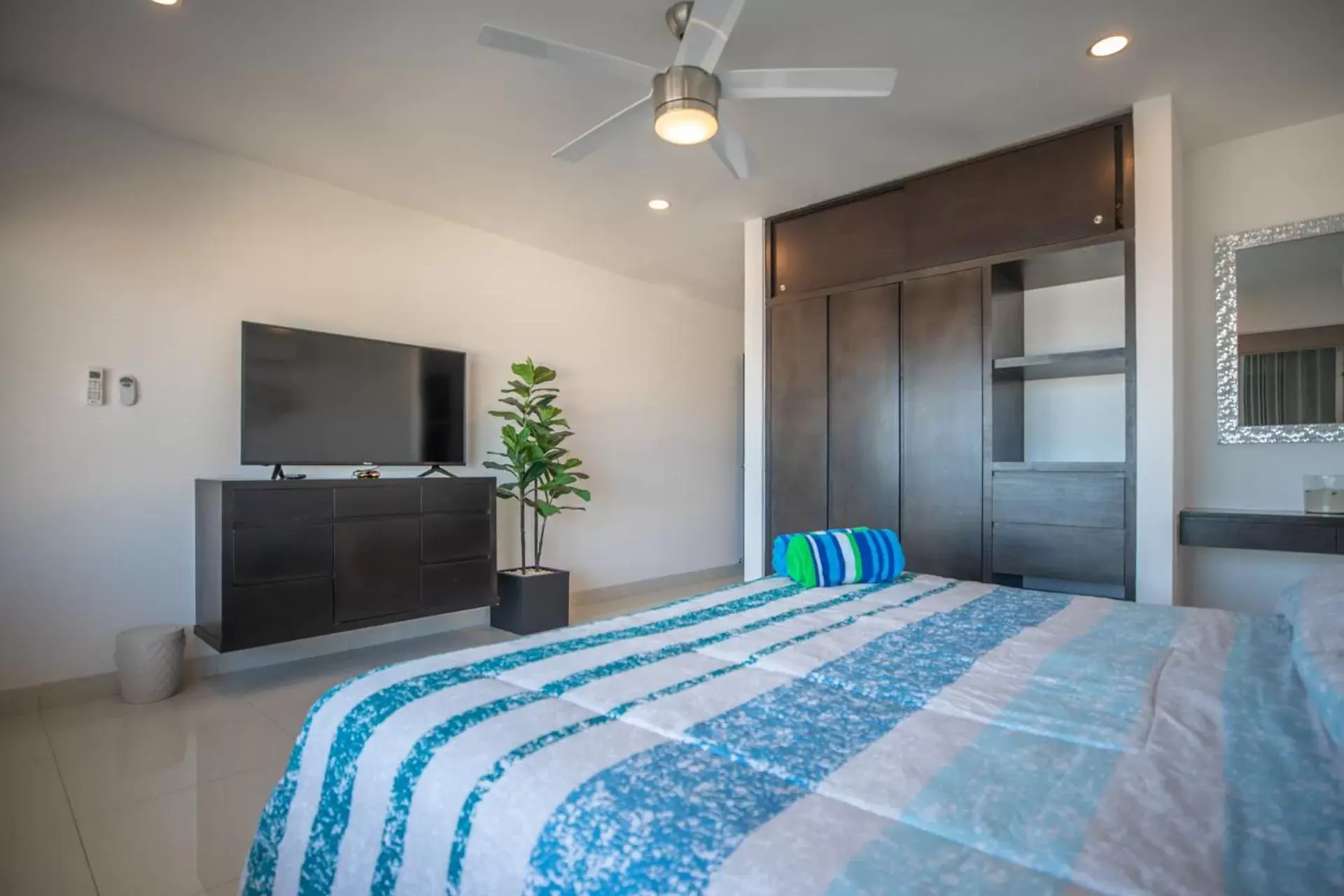 Bedroom, Bed in Beachfront Penthouses by LivIN Cancun