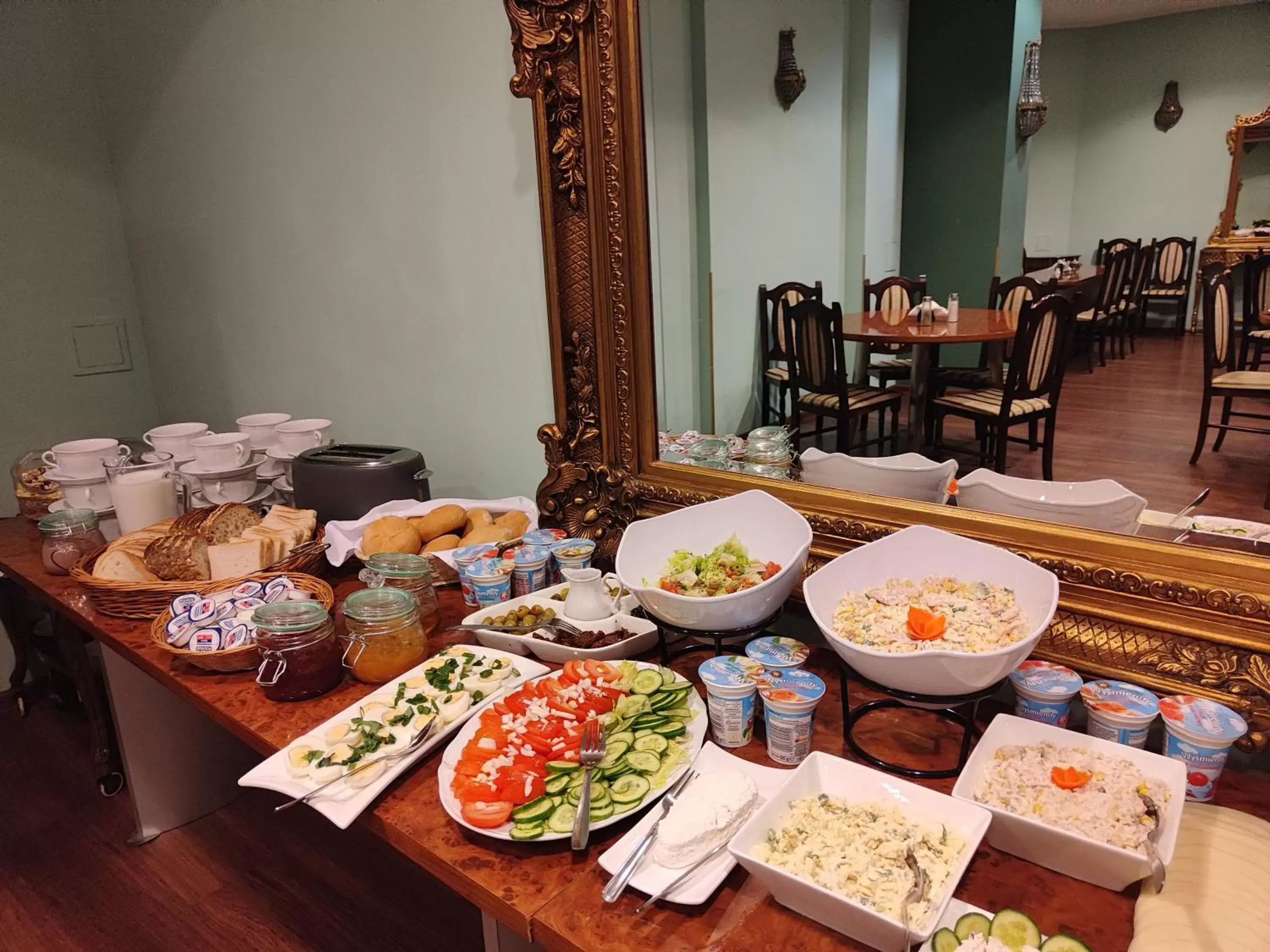 Breakfast, Restaurant/Places to Eat in Old Time Hotel Breakfast, Restaurant/Places to Eat in Old Time Hotel