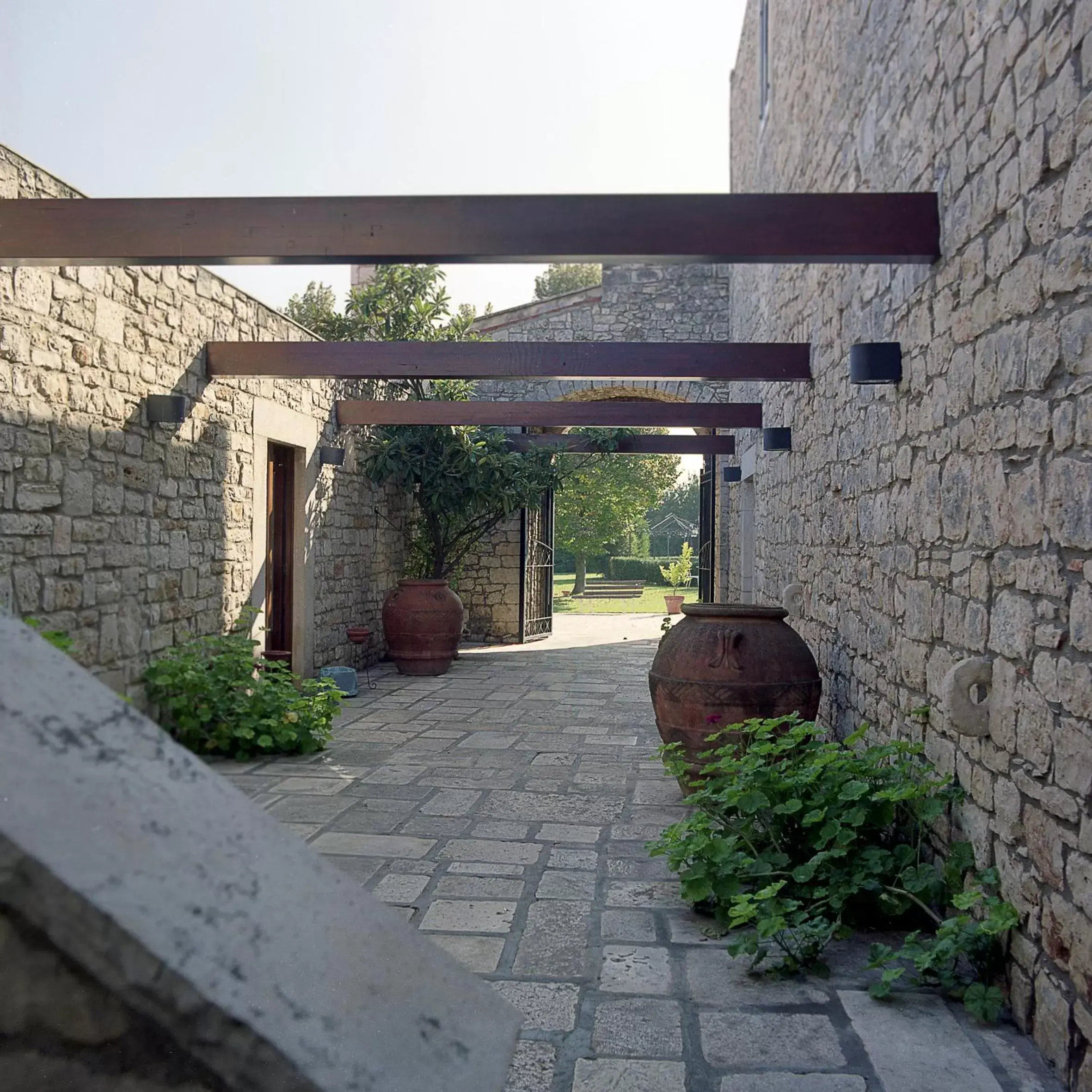 Patio, BBQ Facilities in Masseria Mofetta