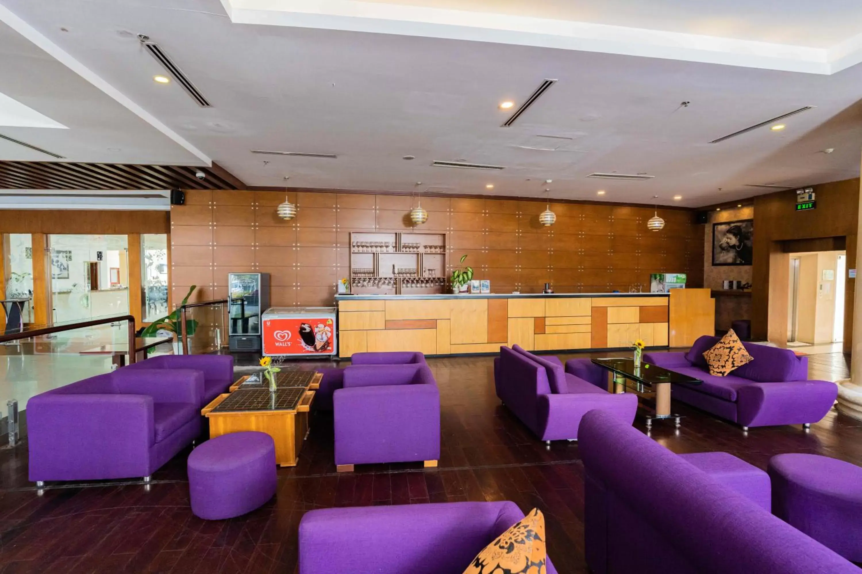 Restaurant/places to eat, Lounge/Bar in TTC Hotel Phan Thiet Restaurant/places to eat, Lounge/Bar in TTC Hotel Phan Thiet