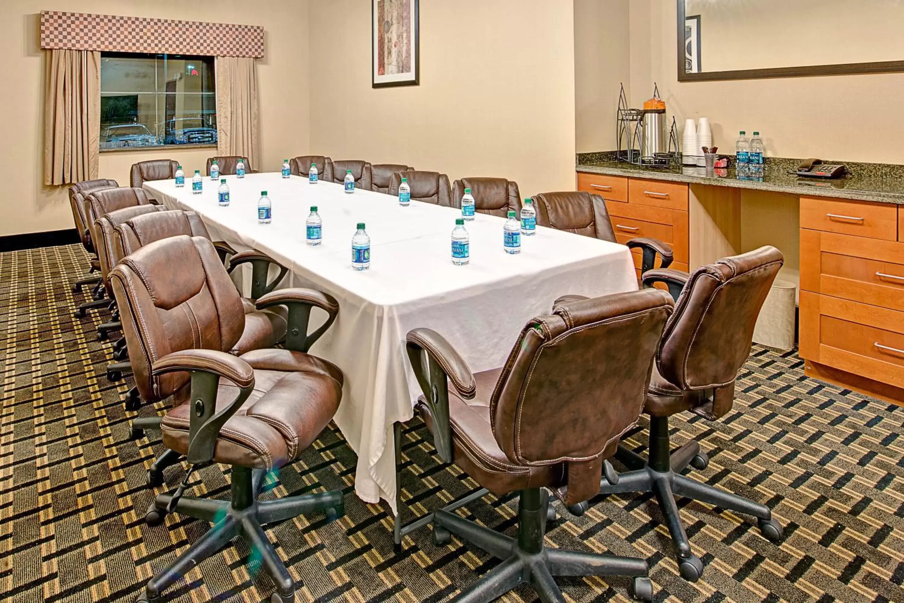 Meeting/conference room in Baymont by Wyndham Decatur
