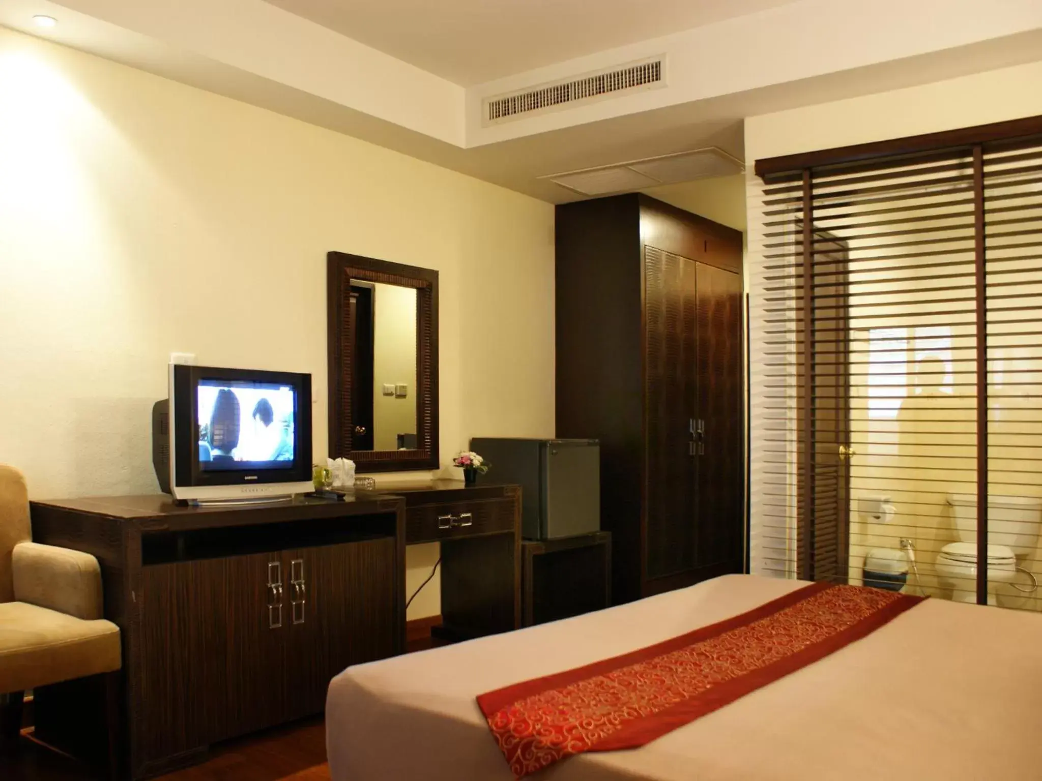 Bedroom, TV/Entertainment Center in LK Mansion