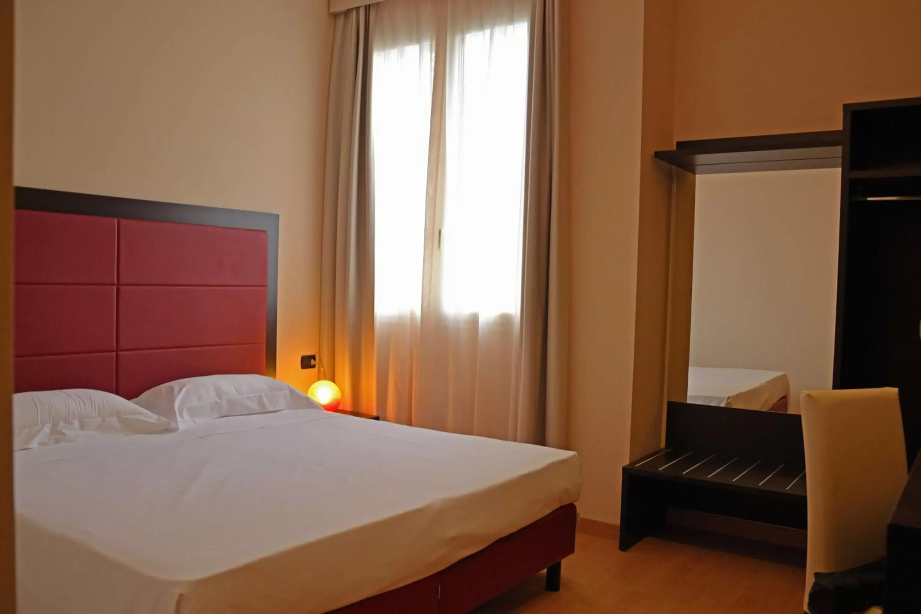 Bed in Hotel Motel Galaxy Reggio Emilia