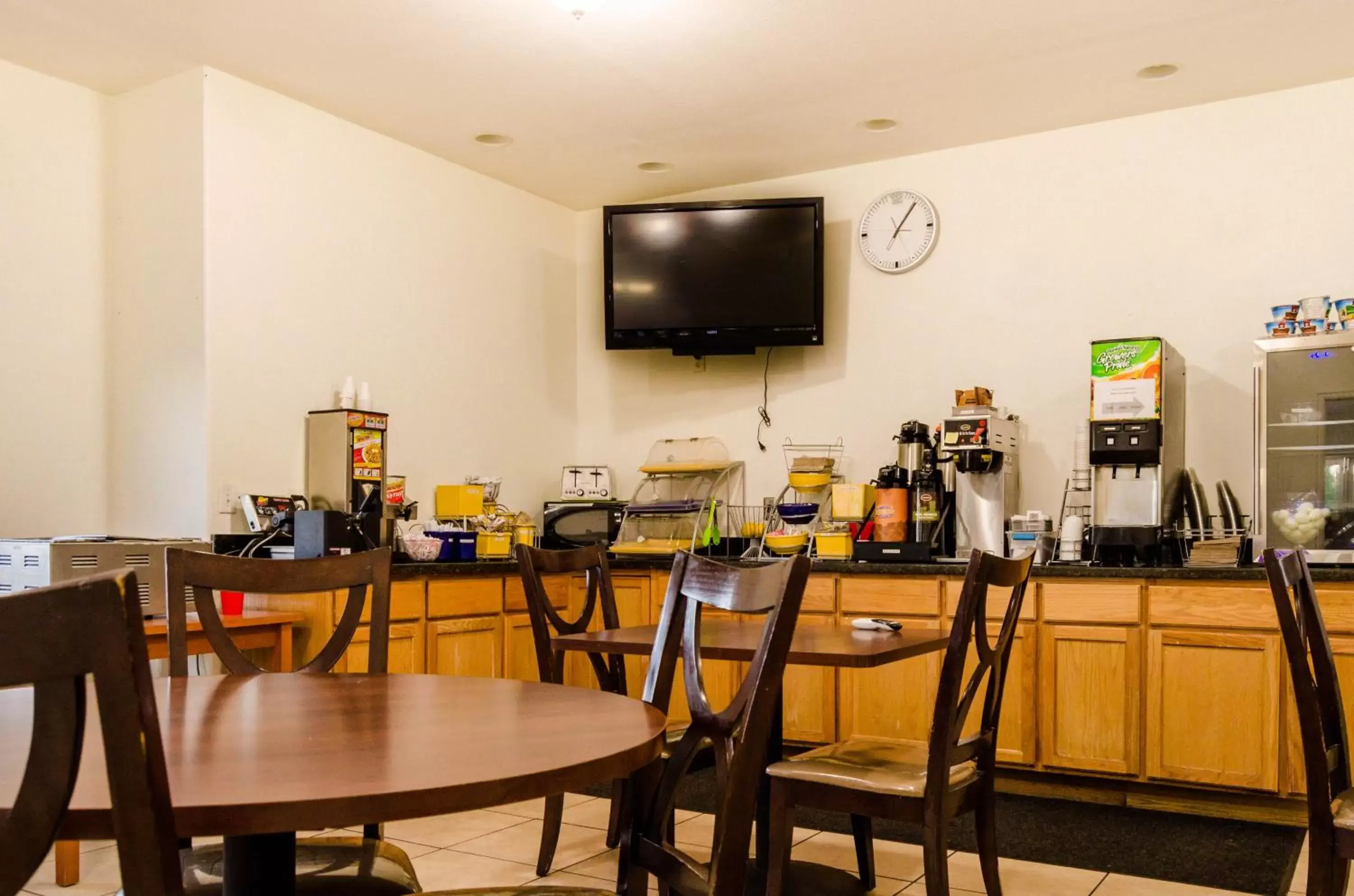 Continental breakfast, Restaurant/Places to Eat in Days Inn by Wyndham Panguitch