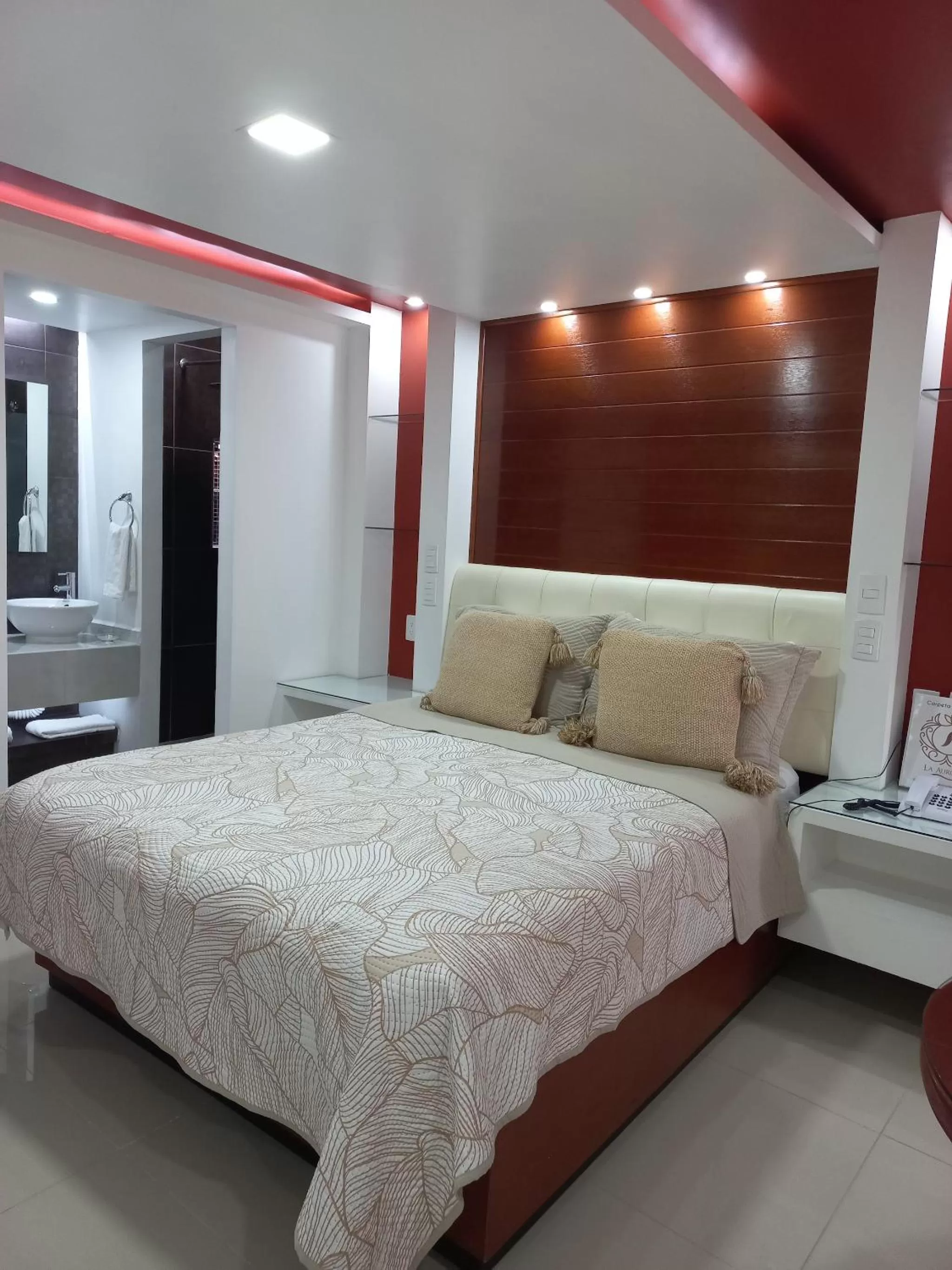 Photo of the whole room, Bed in La Aurora Hotel Like Home