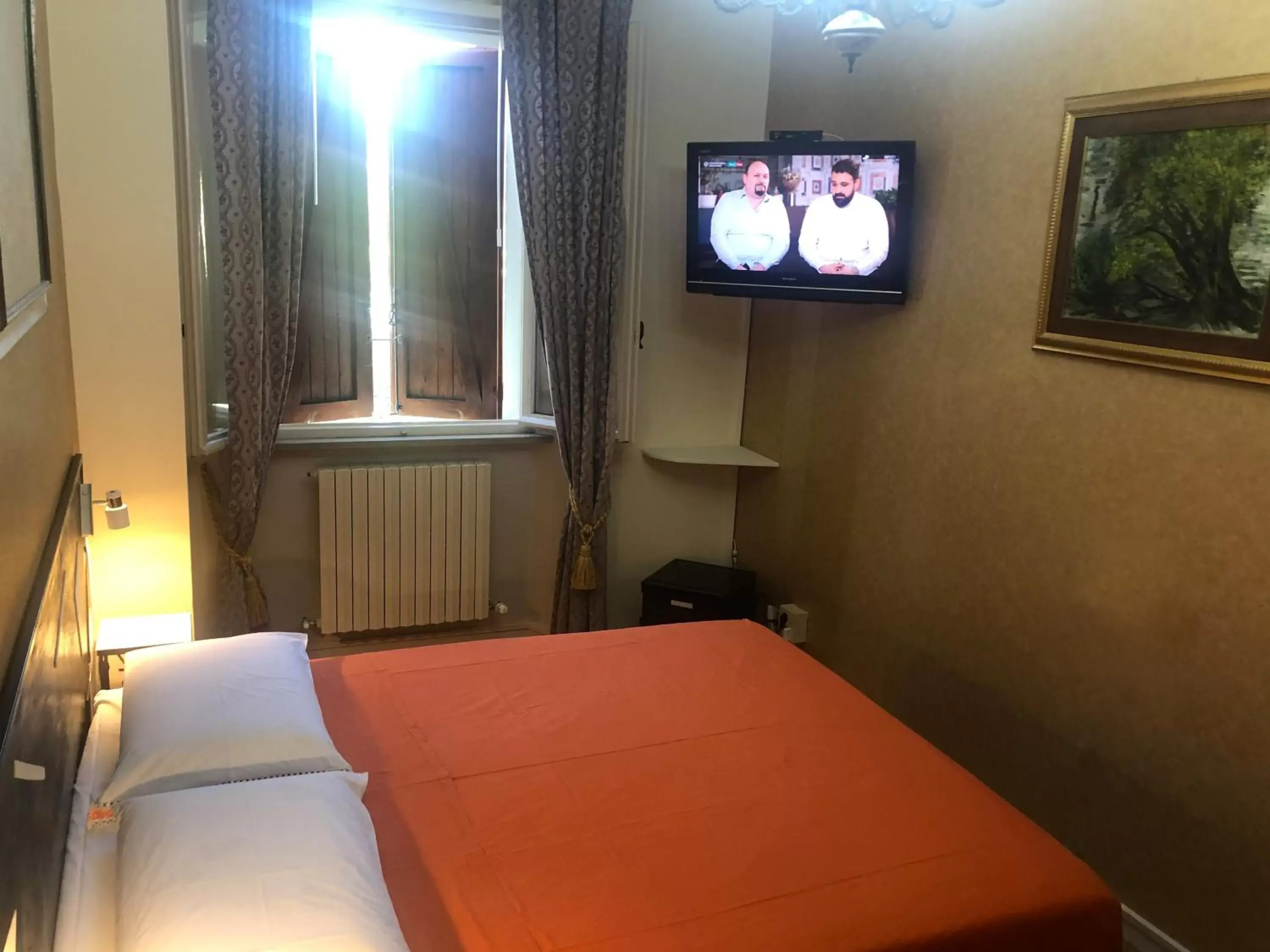 TV and multimedia, Bed in La Finestra sul Fiume