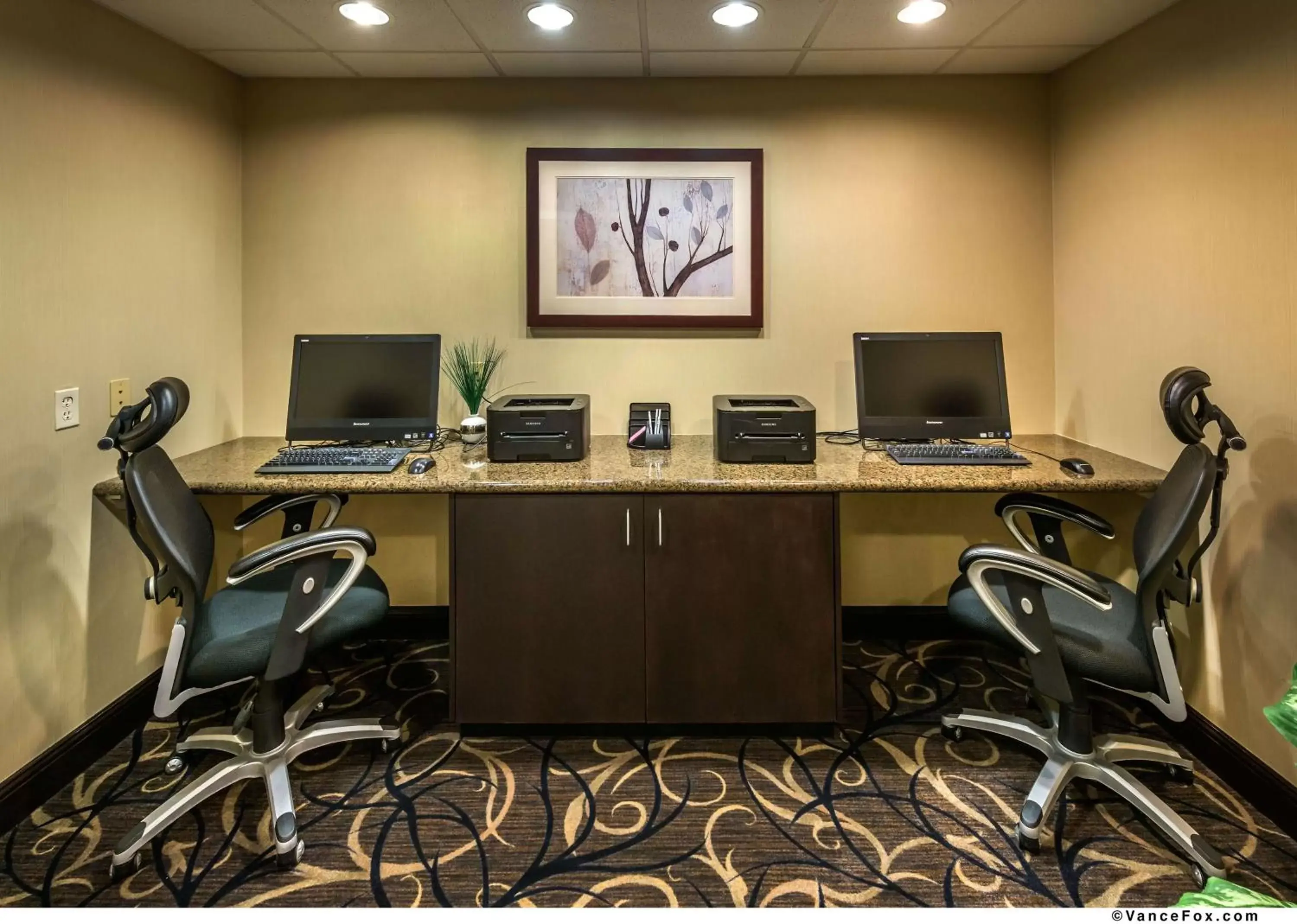 Business facilities in Hampton Inn & Suites Reno