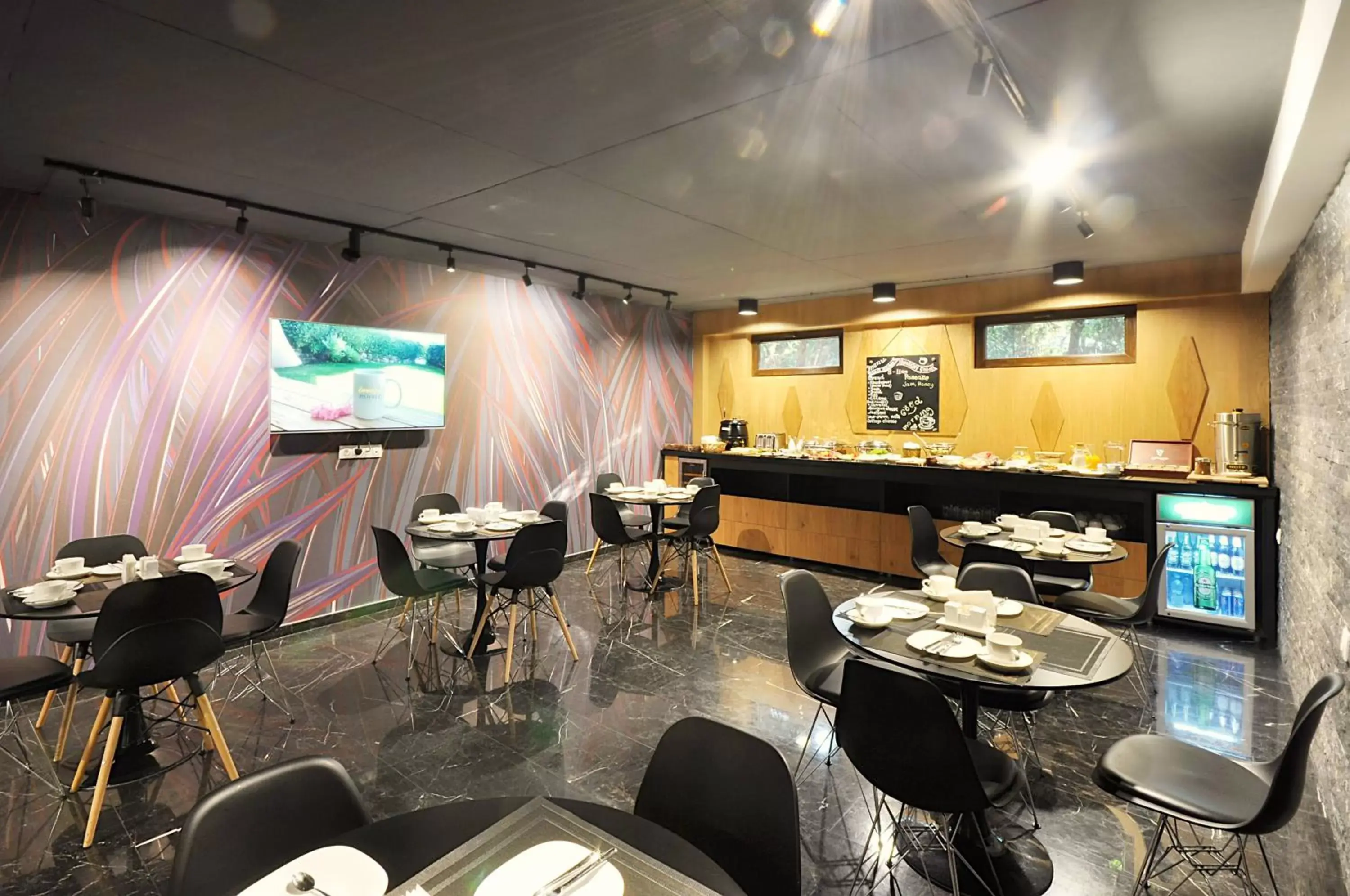 Restaurant/places to eat in Elle Boutique Hotel Restaurant/places to eat in Elle Boutique Hotel