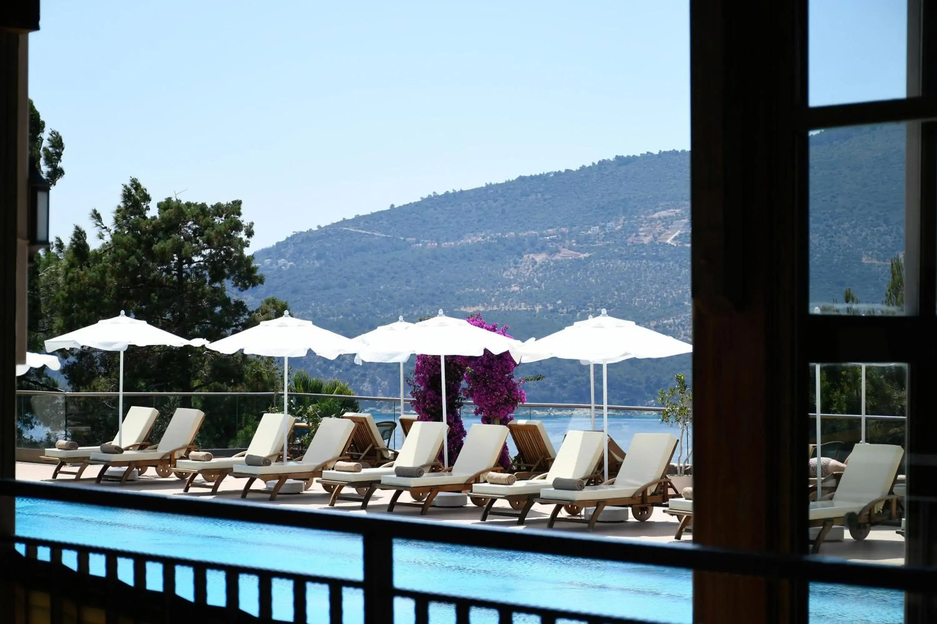 Mountain view, Swimming Pool in Happy Hotel