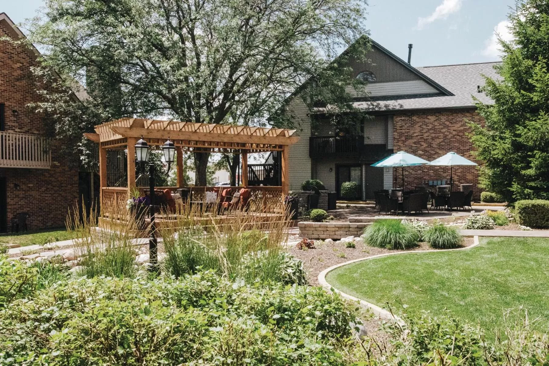 Garden in Eastland Suites Hotel & Conference Ctr, Trademark by Wyndham