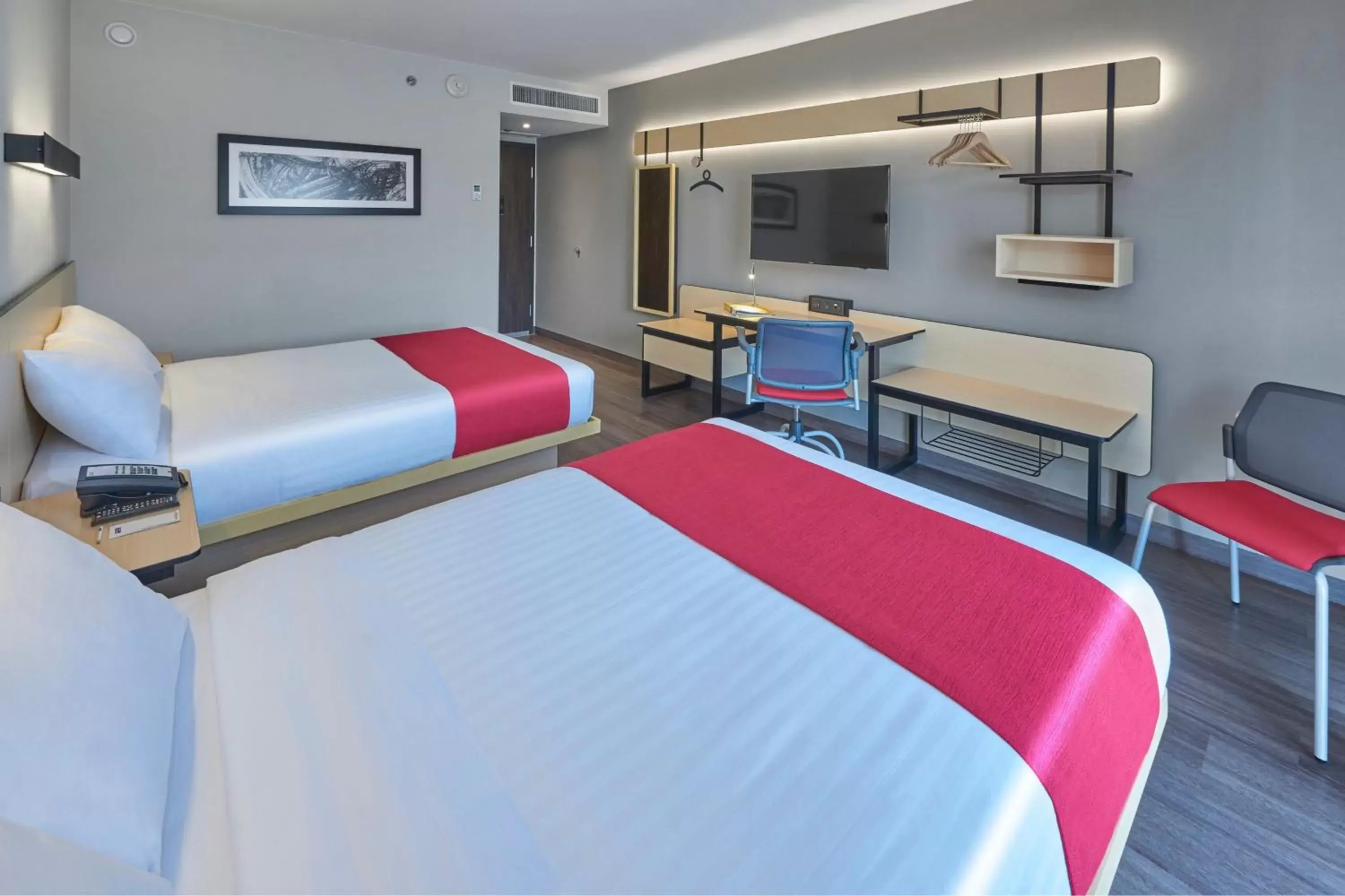 Photo of the whole room, Bed in City Express by Marriott Comitán