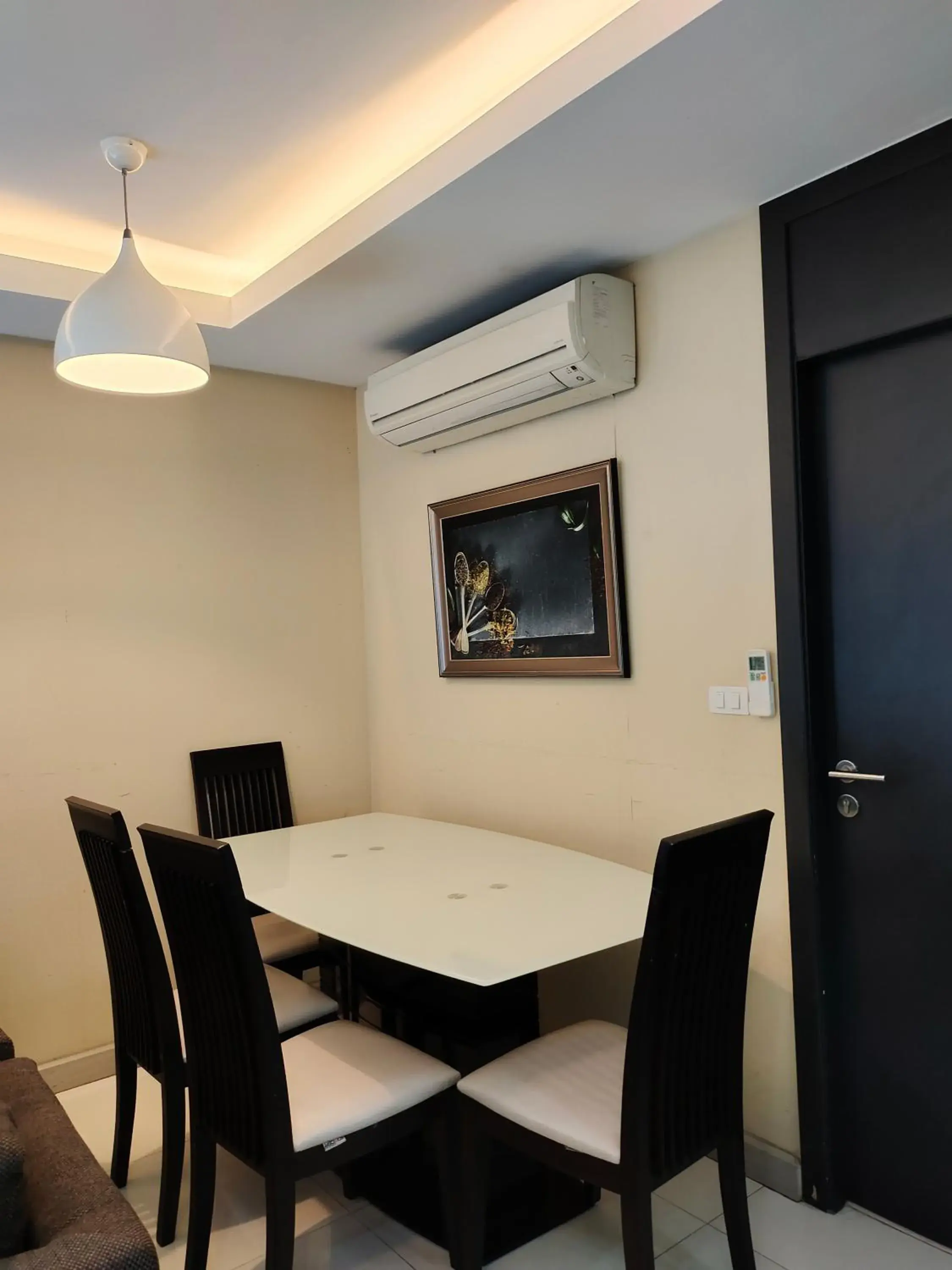 Dining Area in Avatar Suites Hotel - SHA Extra Plus