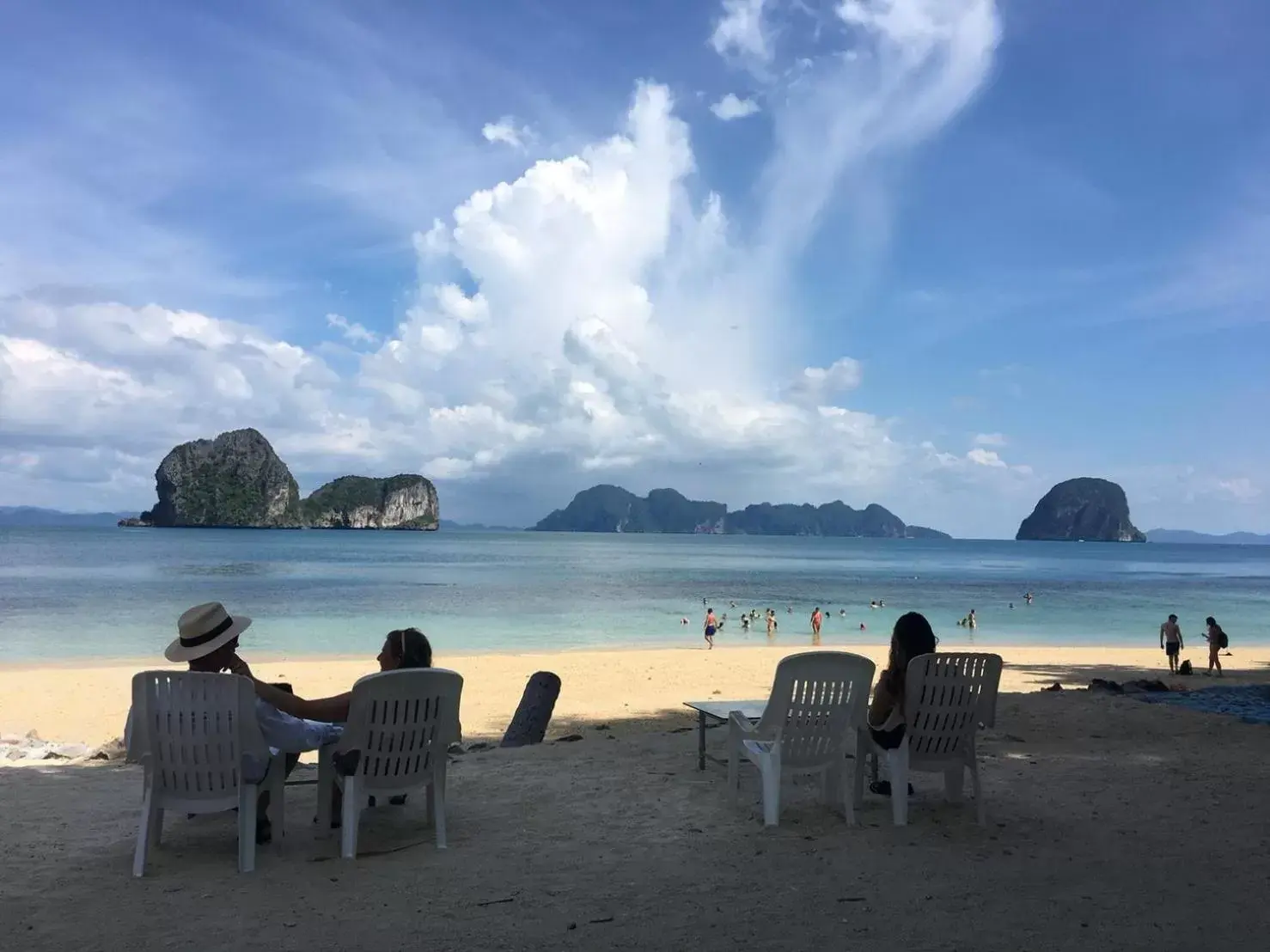 Beach in Koh Ngai Resort