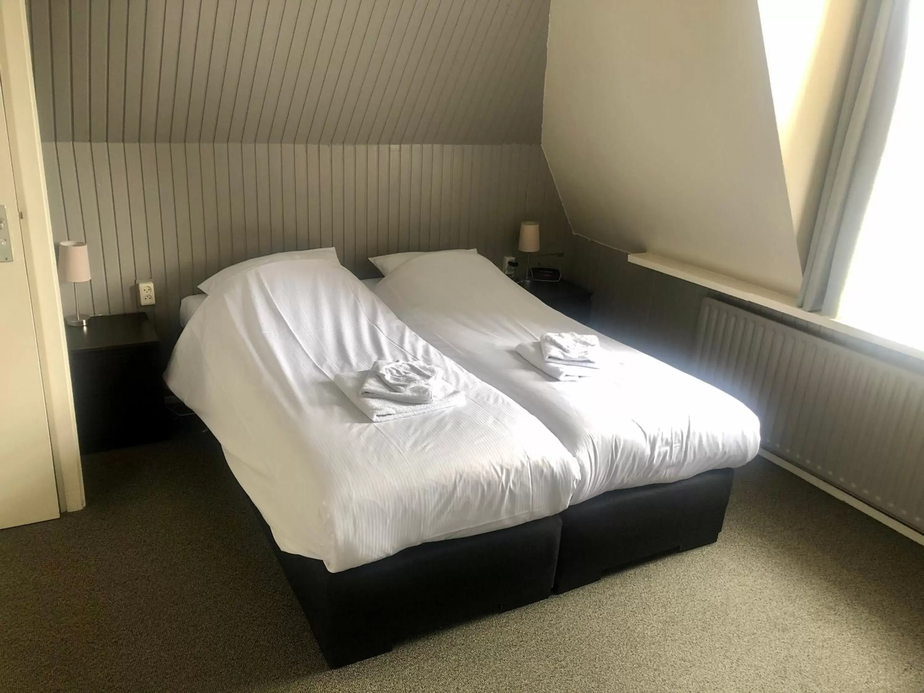 Bed in Hotel Grandcafe De Doelen