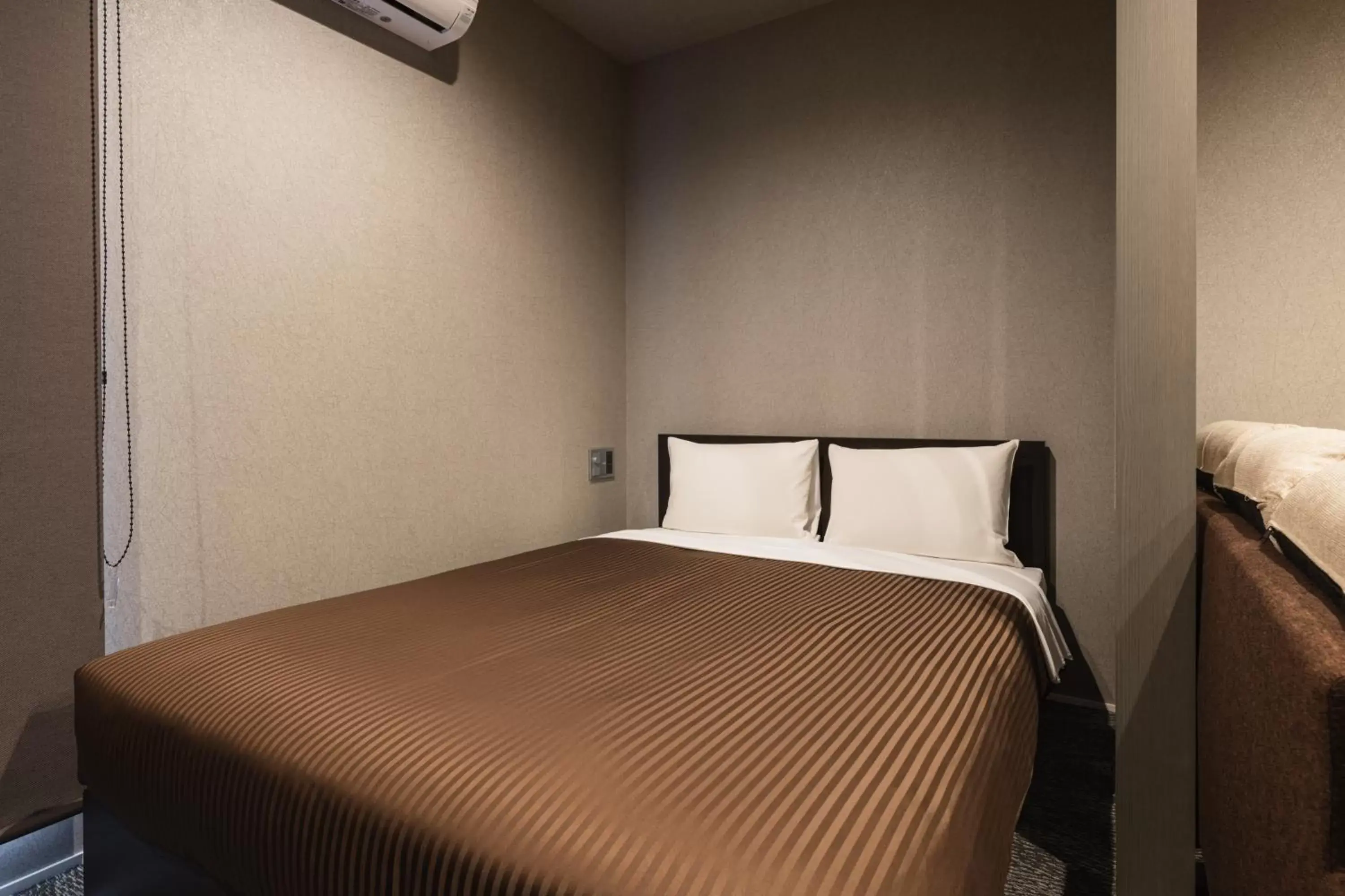 Photo of the whole room, Bed in GRAND BASE Hakata Naraya