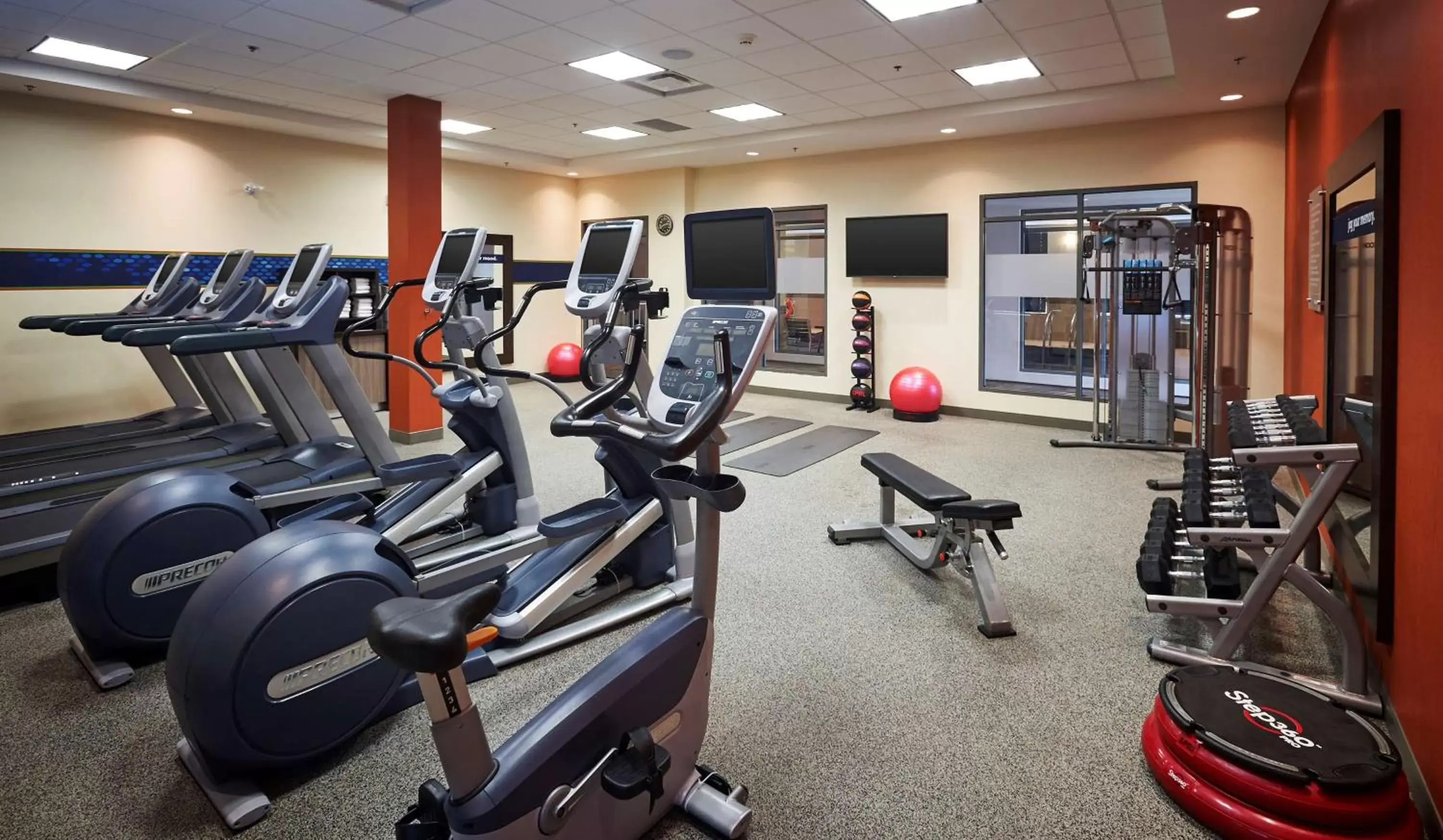 Fitness centre/facilities, Fitness Center/Facilities in Hampton Inn by Hilton Timmins