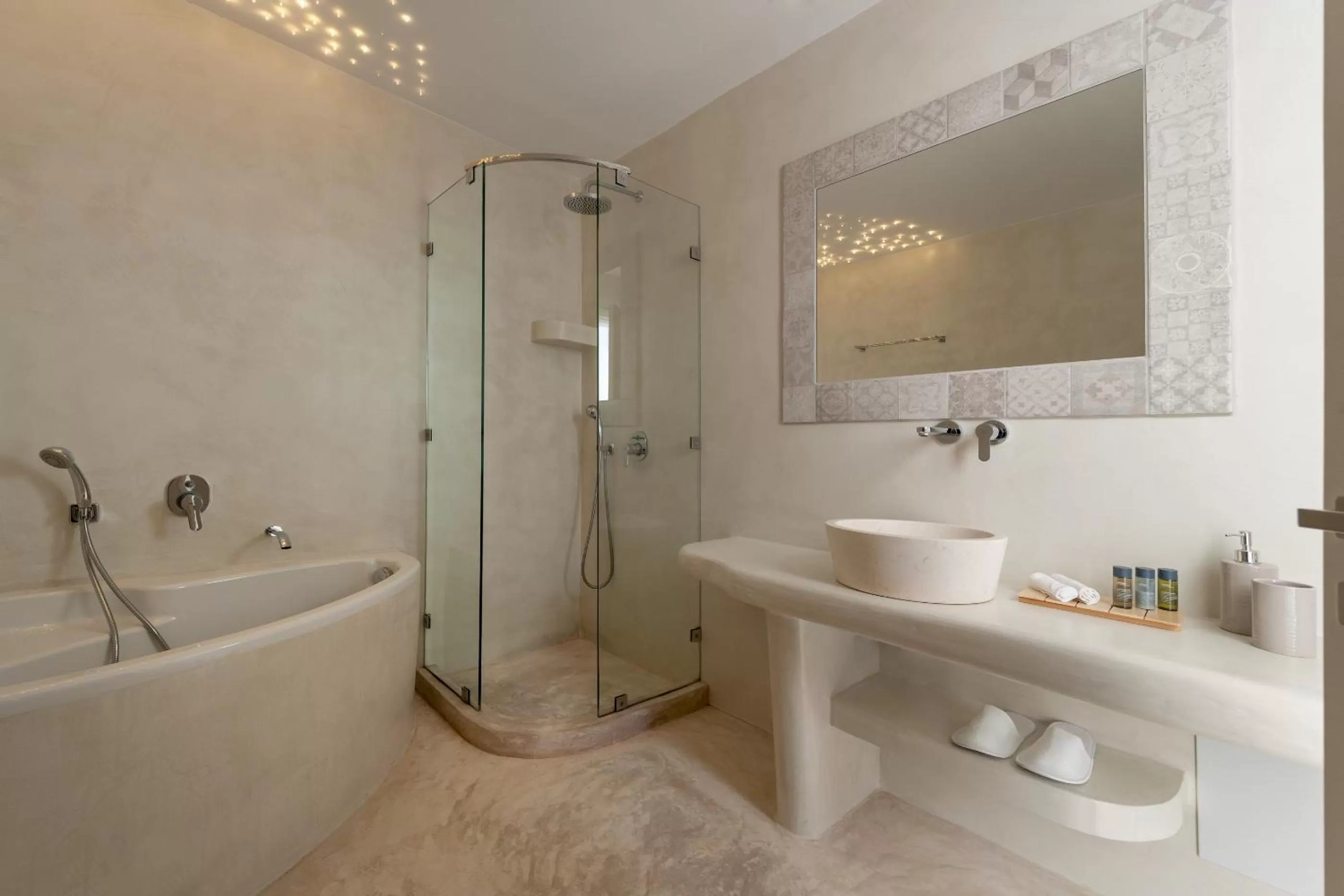 Bathroom in Keti Hotel