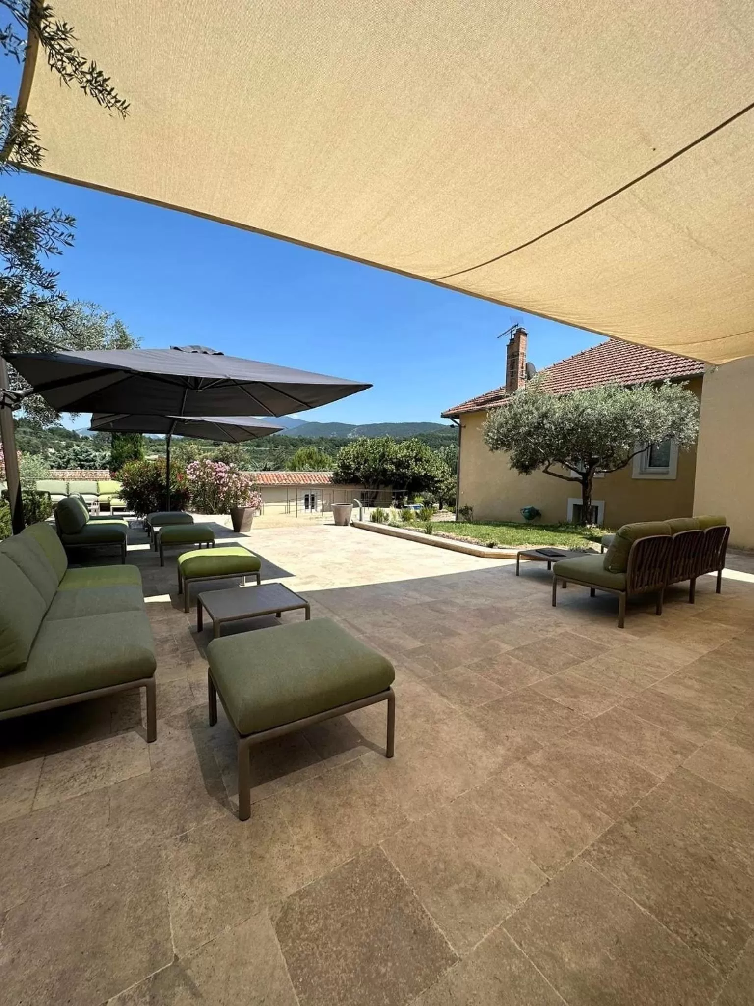 Text overlay in Clos Saint-Michel Resort & Spa