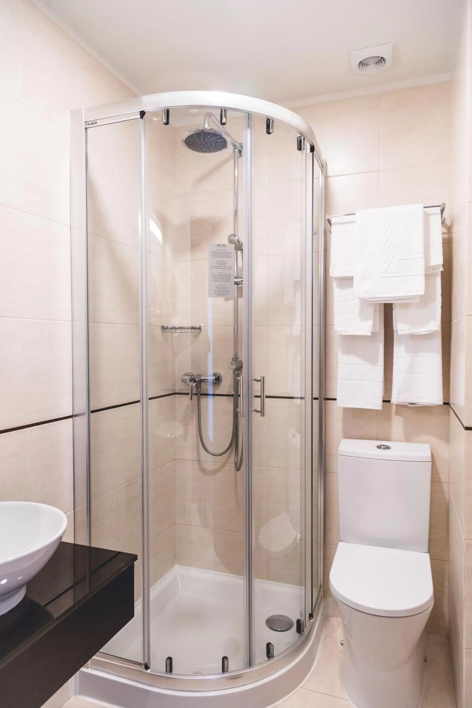 Bathroom in Hotel Aveiro Center by Alboi Group