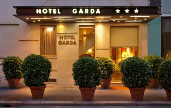 Facade/entrance in Hotel Garda